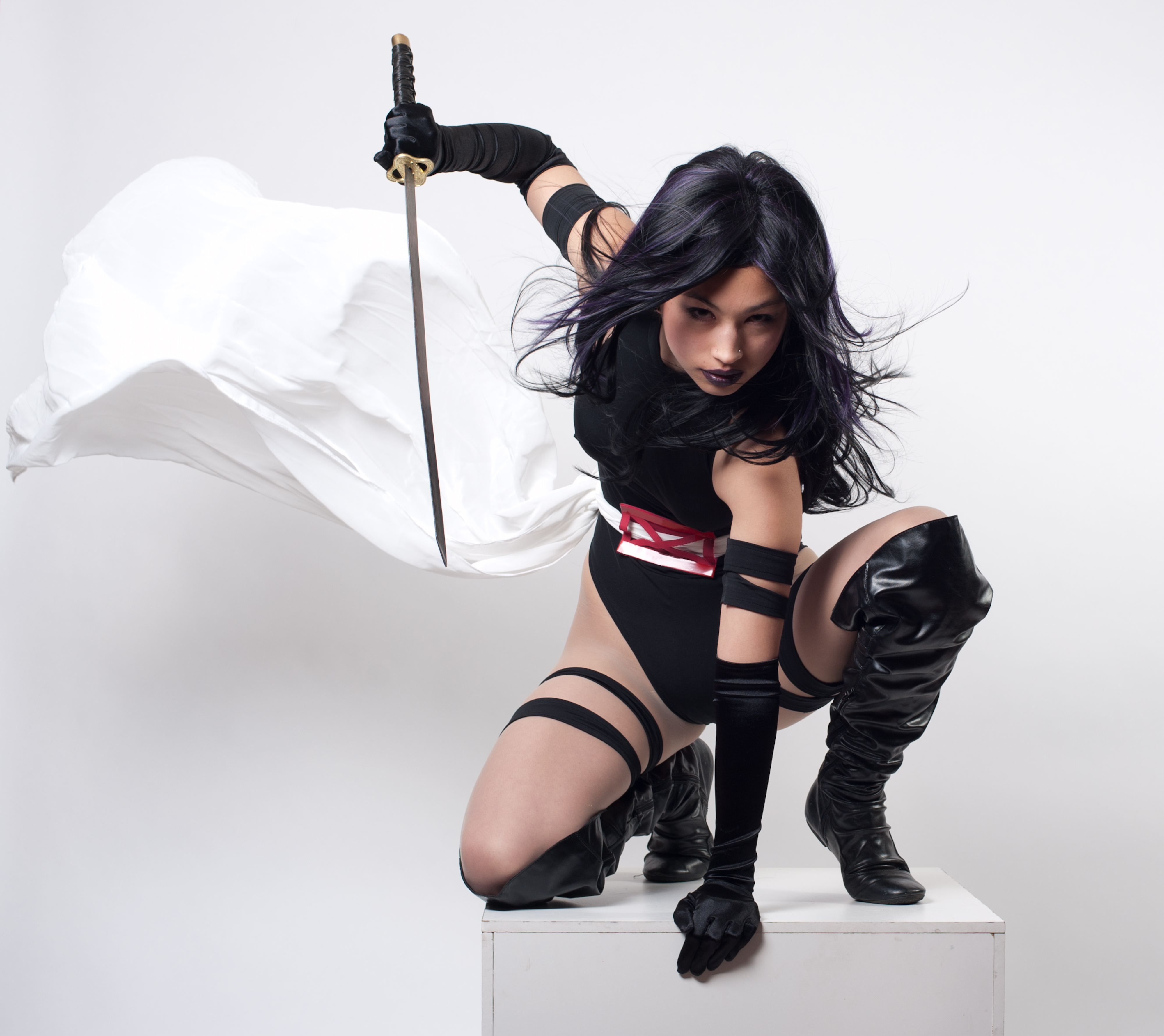 Psylocke Cosplay in Stunning 4K Ultra