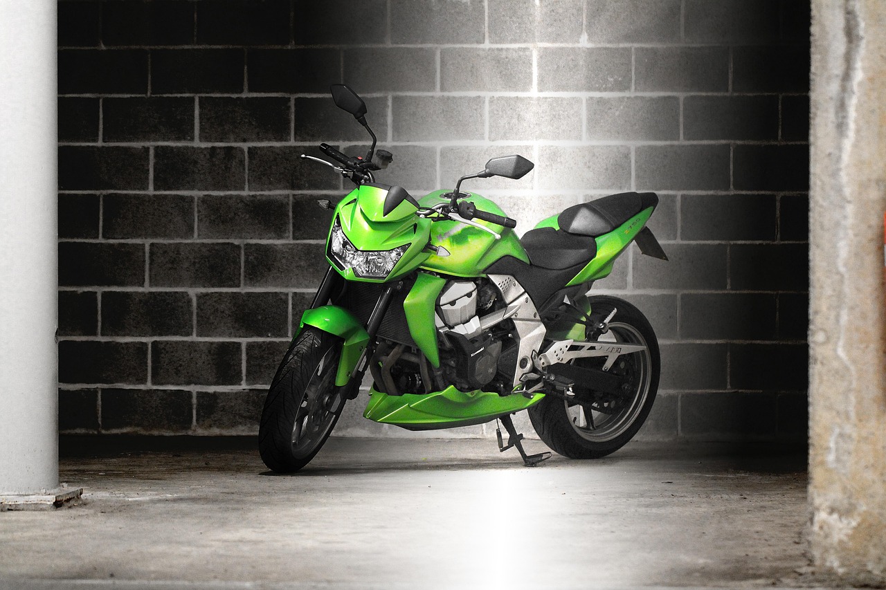 Free Kawasaki & Motorcycle Image
