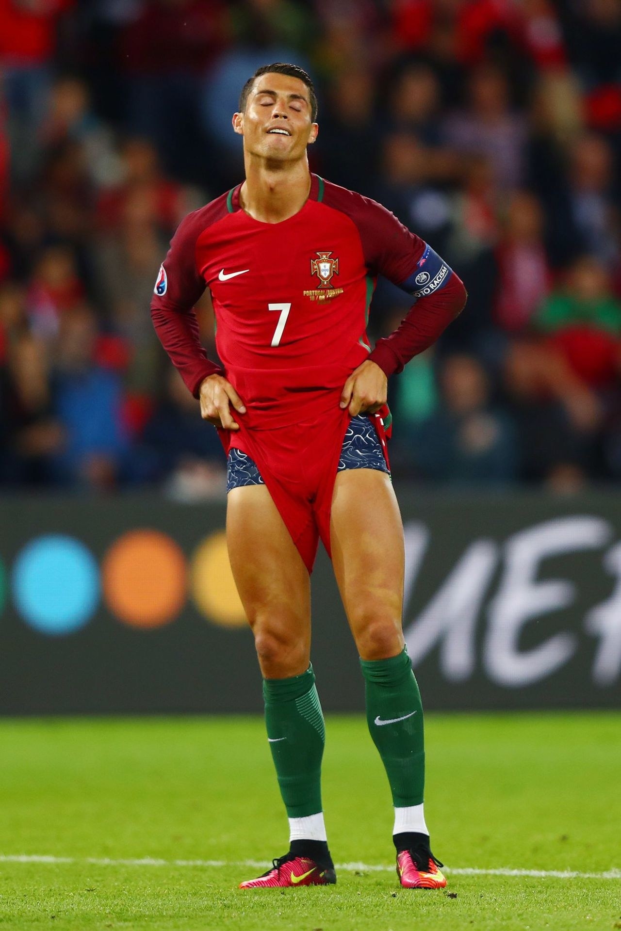 Photos Of Cristiano Ronaldo's Thighs