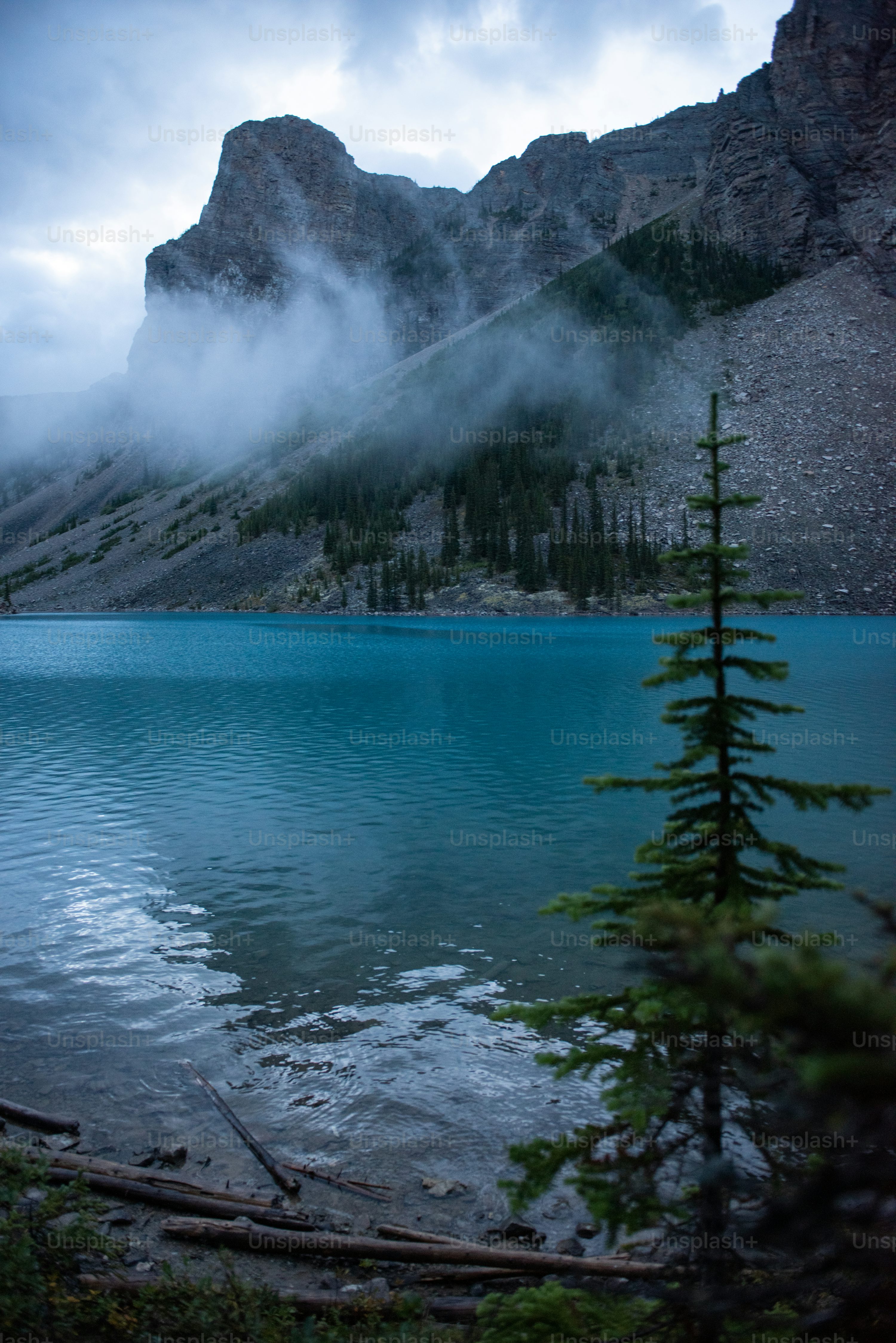 Mountain Lake Picture. Download