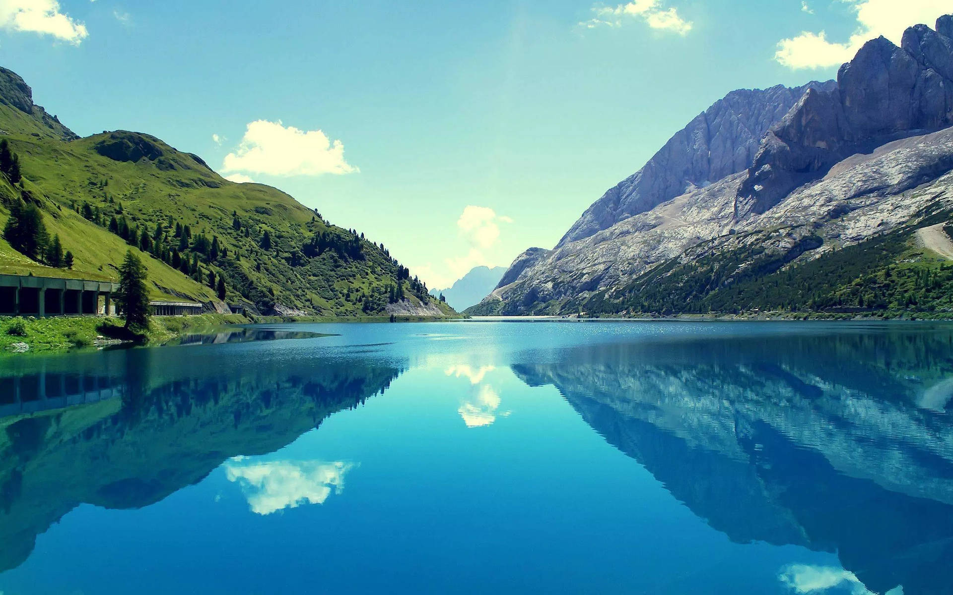 Download 32K Ultra HD Nature Blue Lake