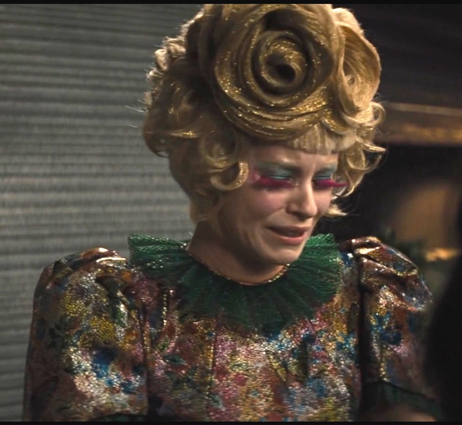 Effie Trinket. Victor's Village