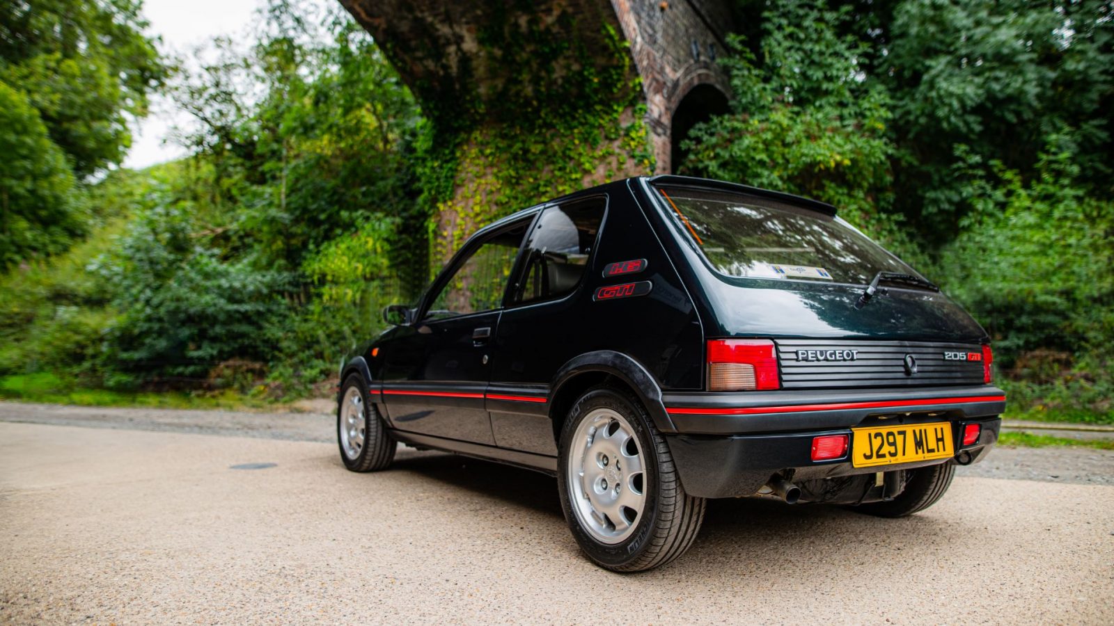 Peugeot 205 GTI Tolman Edition review