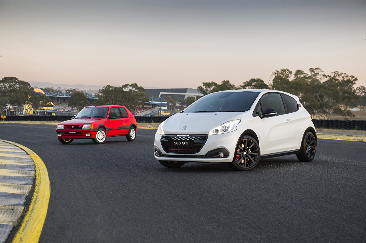 Wallpaper Peugeot 205, 208 GTi Two Cars