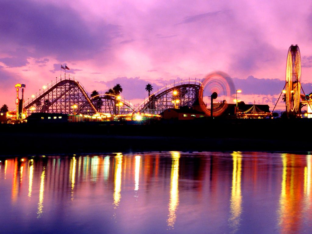 THE COAST AND PARKS. THE PACIFIC BLUE INN