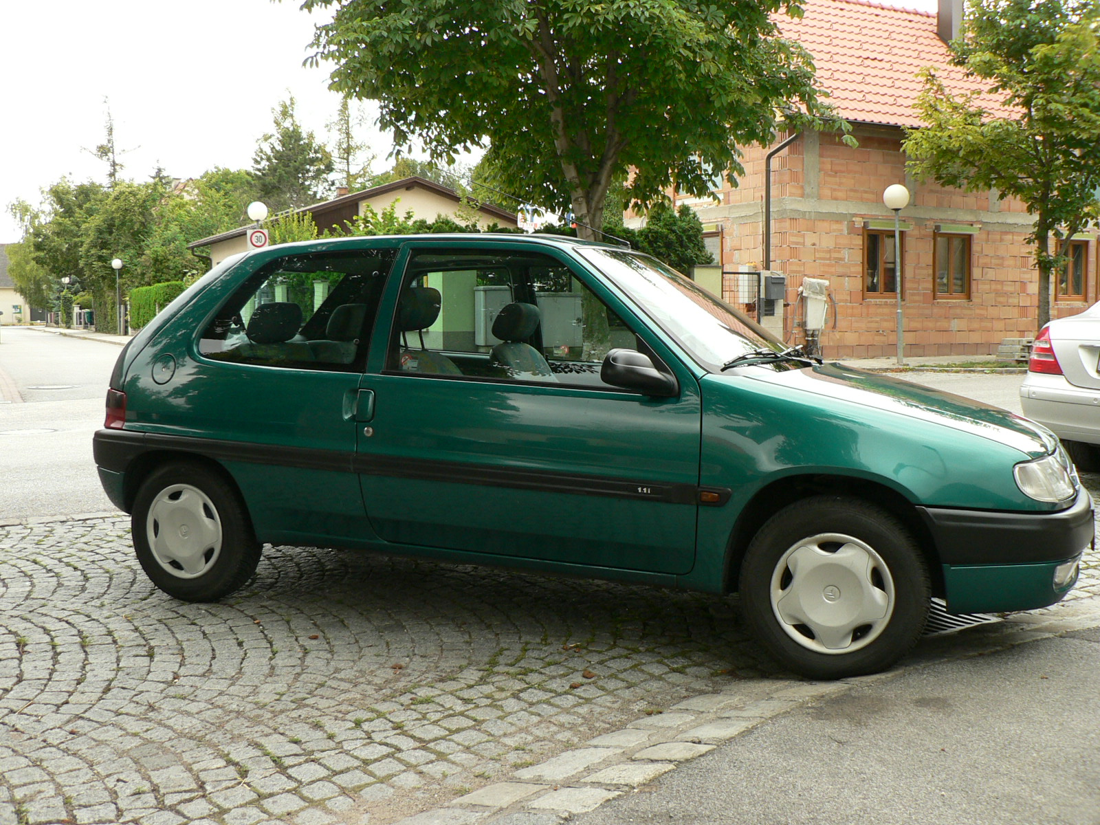 Saxo Citroen 1996 1998 Sideview