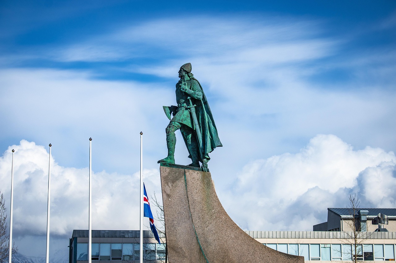 Leif Erikson & Leif Eriksson Image
