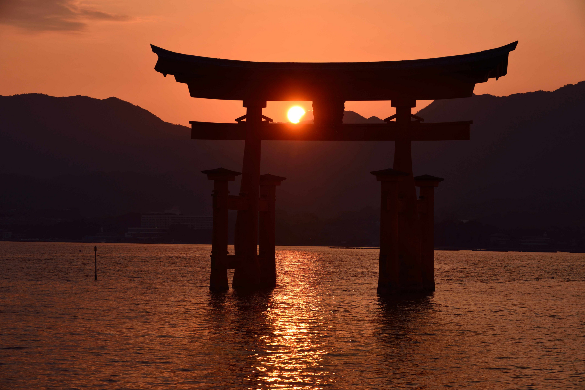 Wallpaper sunset, gate, Japan, tide