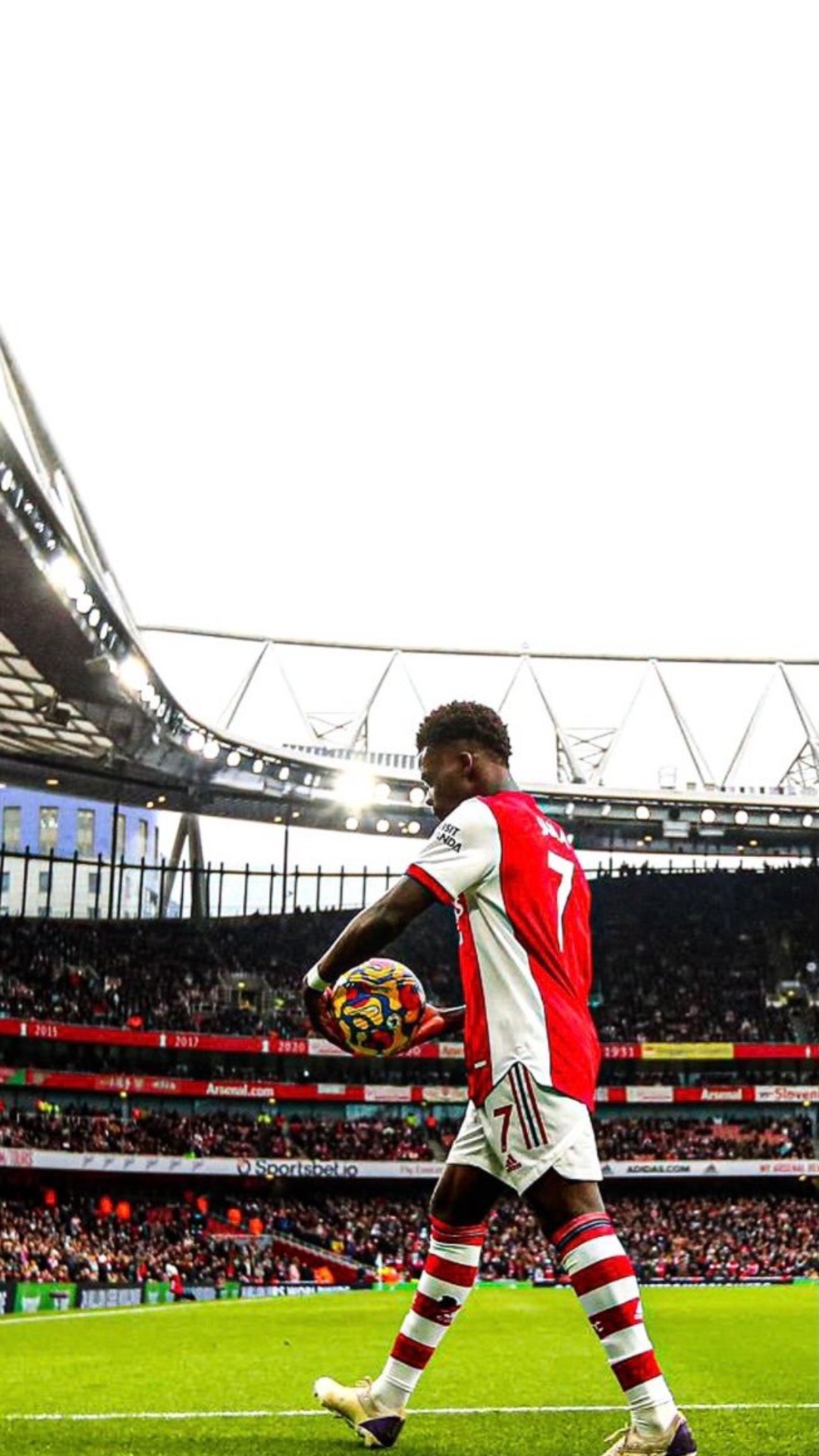 Bukayo Saka Wallpaper