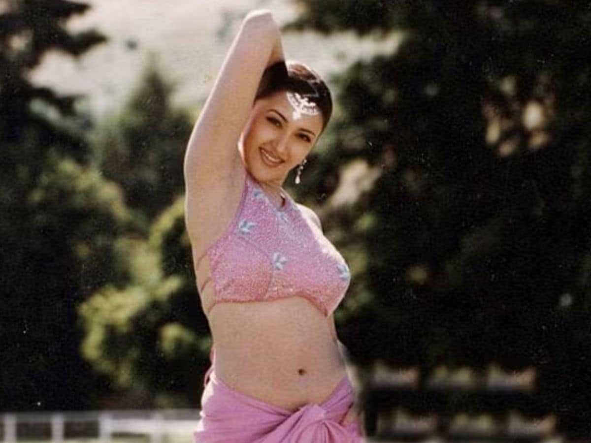 Sakshi Shivanand's Pics In Halter Neck