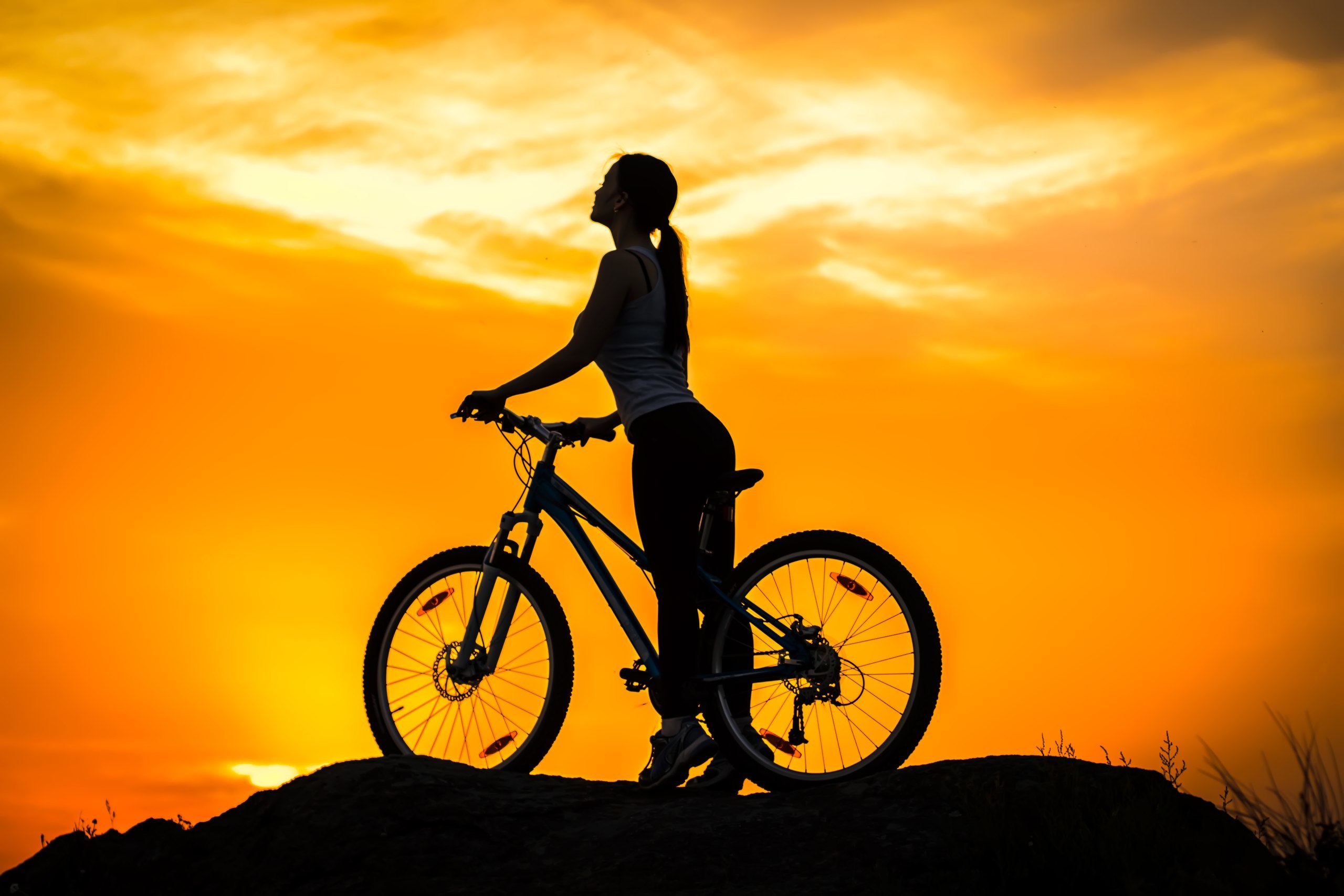 Wallpaper the sky, girl, sunset, bike, sport, silhouette, bike, twilight for mobile and desktop, section спорт, resolution 2560x1707