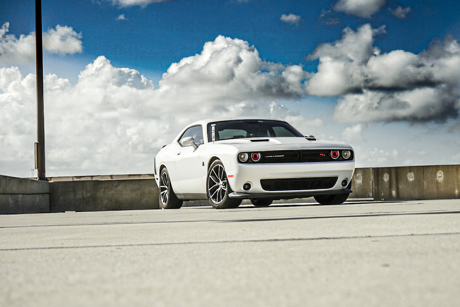 White Dodge Challenger Scat Pack