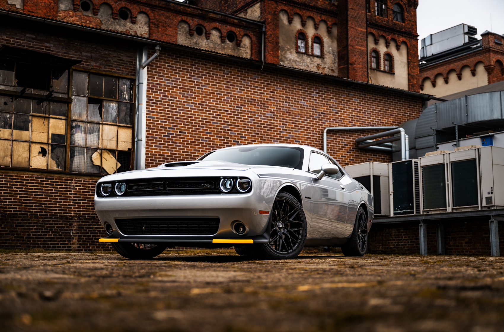 DODGE CHALLENGER