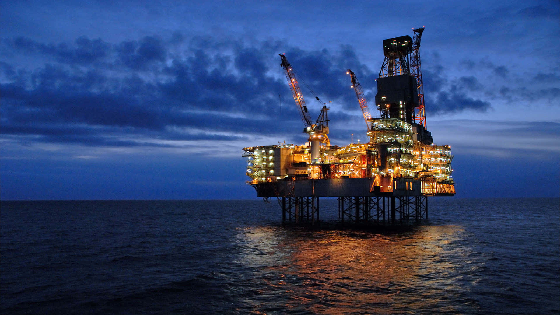 Starts Oil Rig Wallpaper