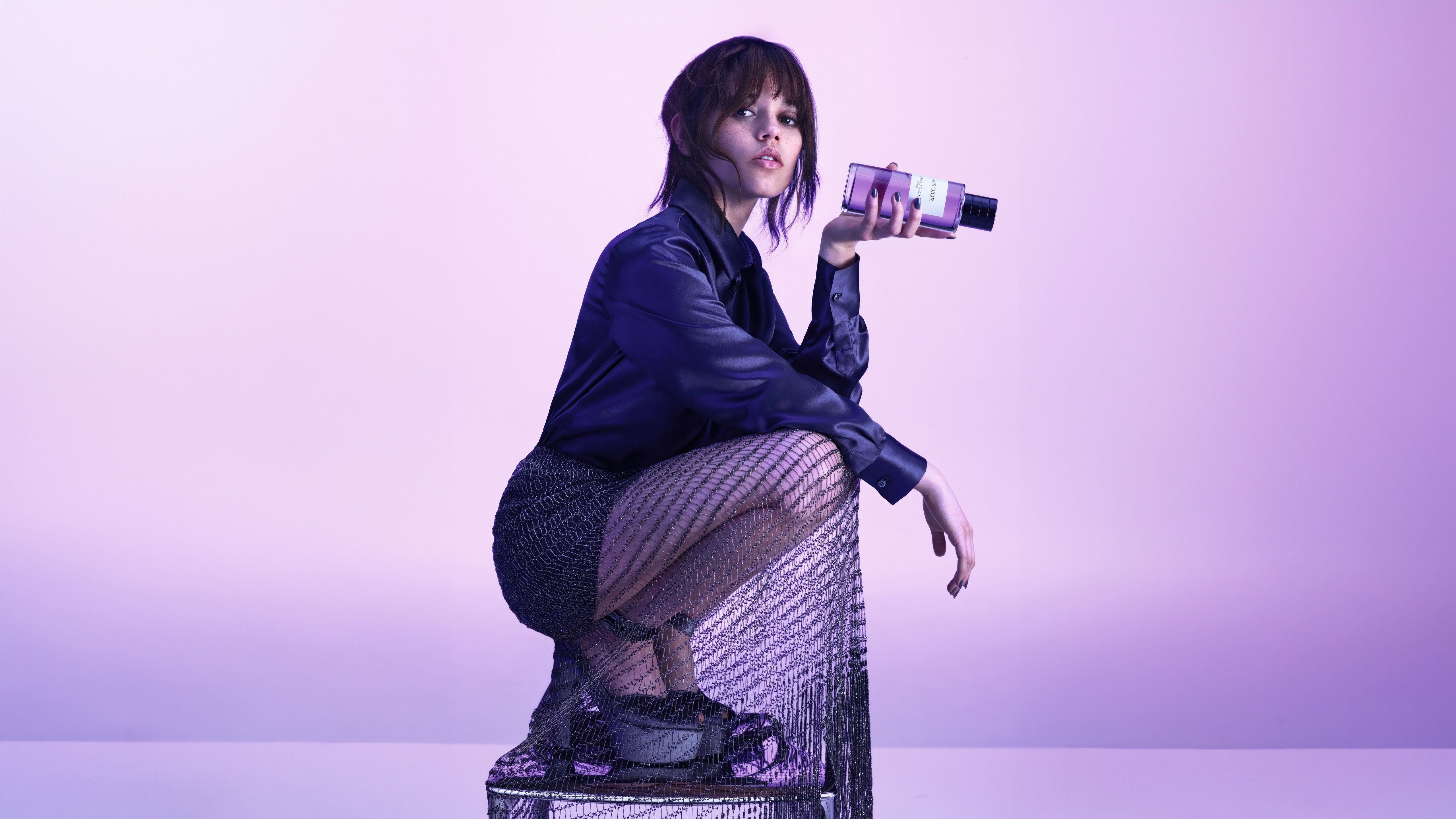 Wallpaper actress, cutie, squatting