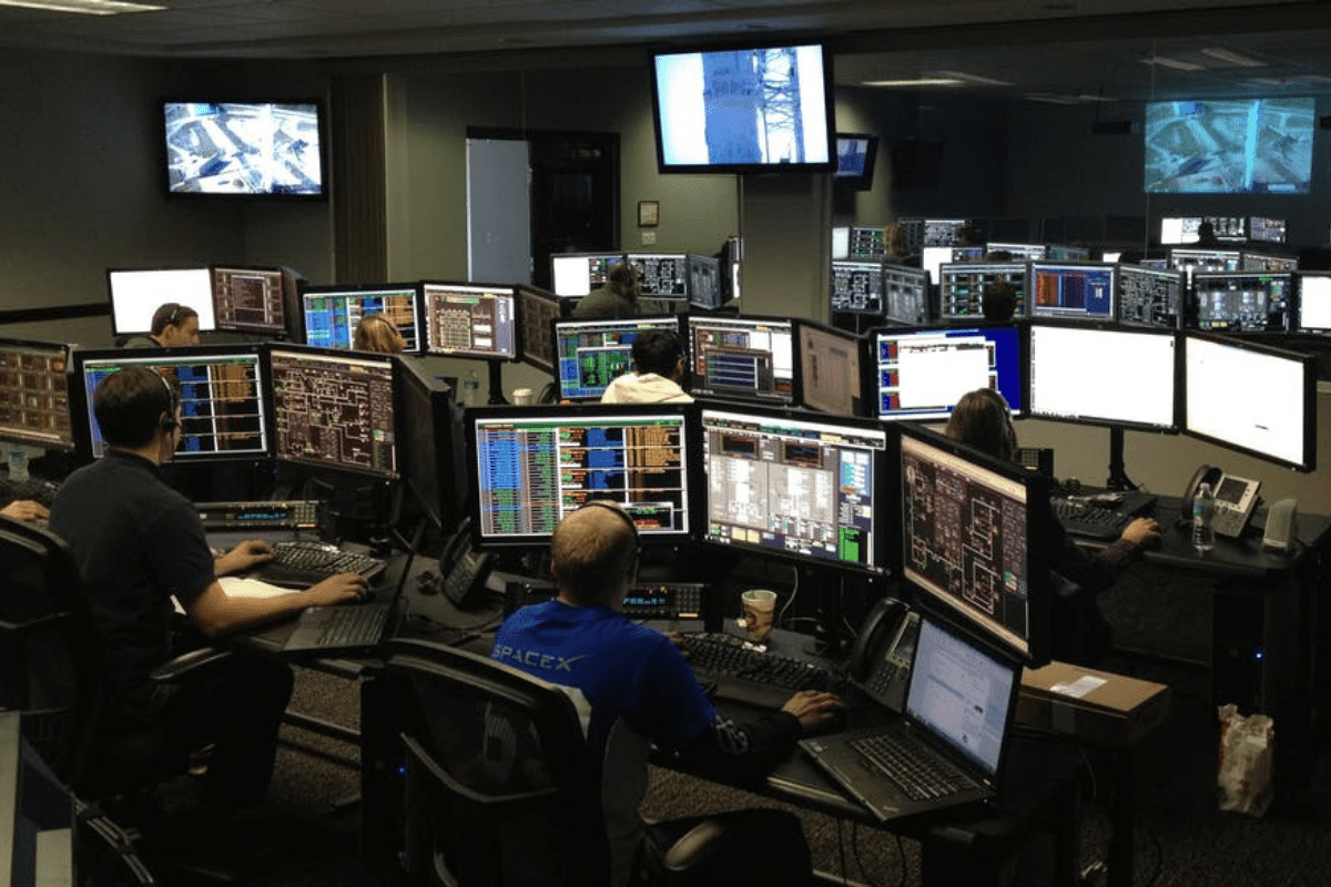 How To Structure An IT Department: Tips