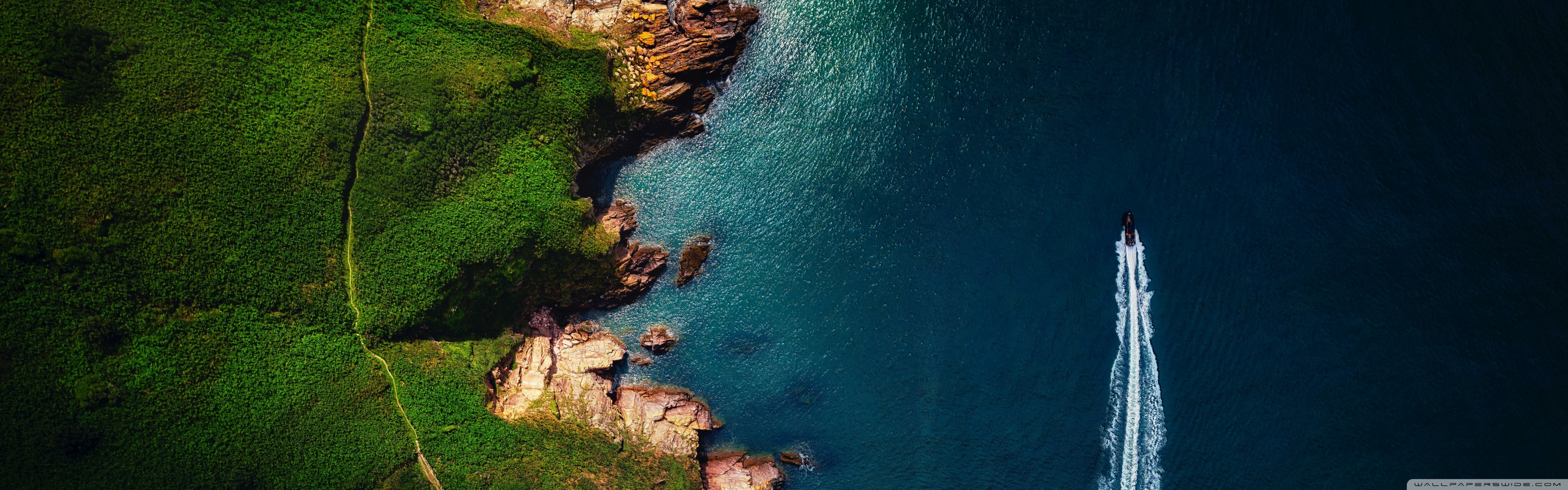 Coastline 4K UHD Wallpaper