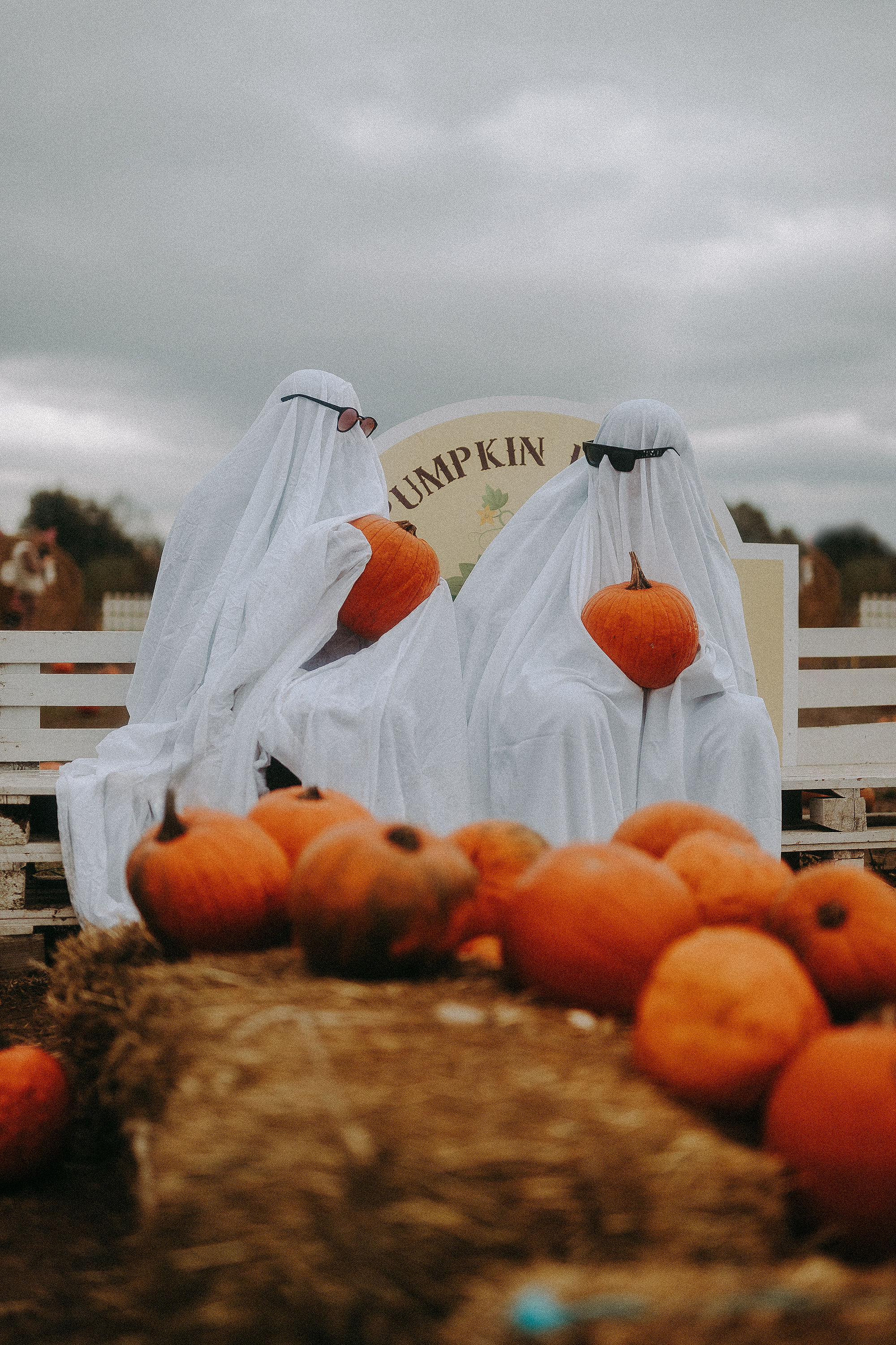 Ghost photohoot with some friends