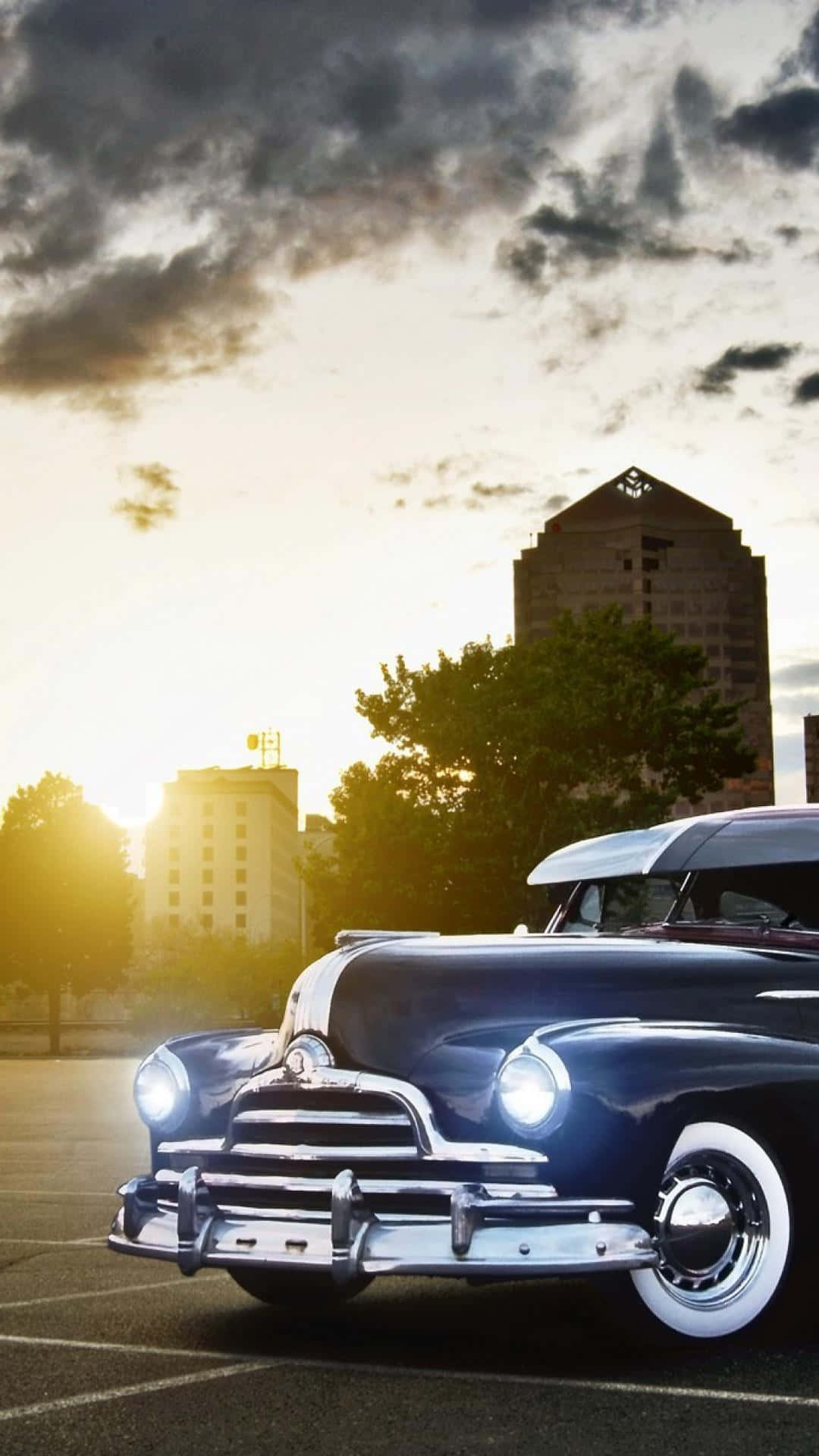 Download Classic Pontiac Streamliner