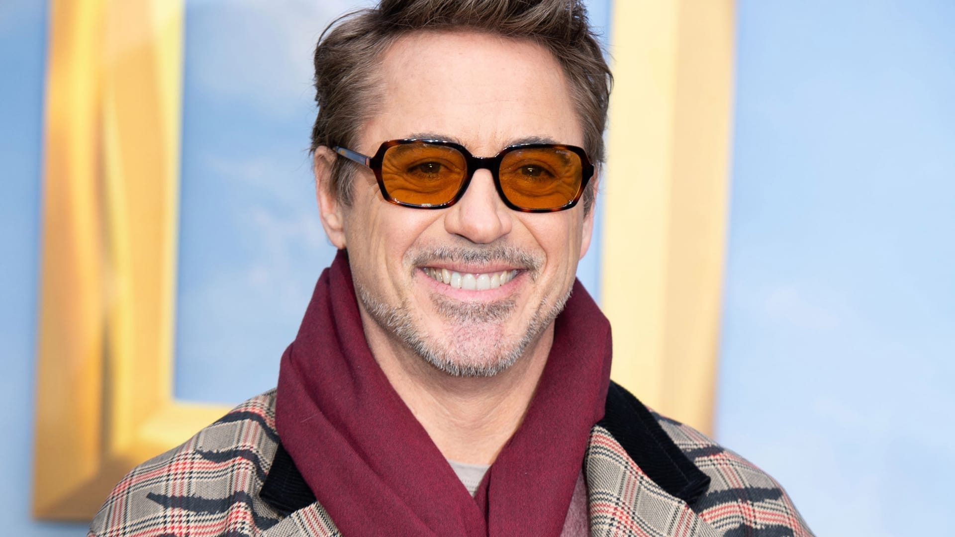 Robert Downey Jr Windows 10 Theme
