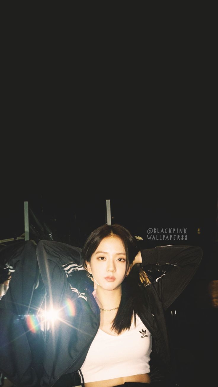 JISOO WALLPAPER