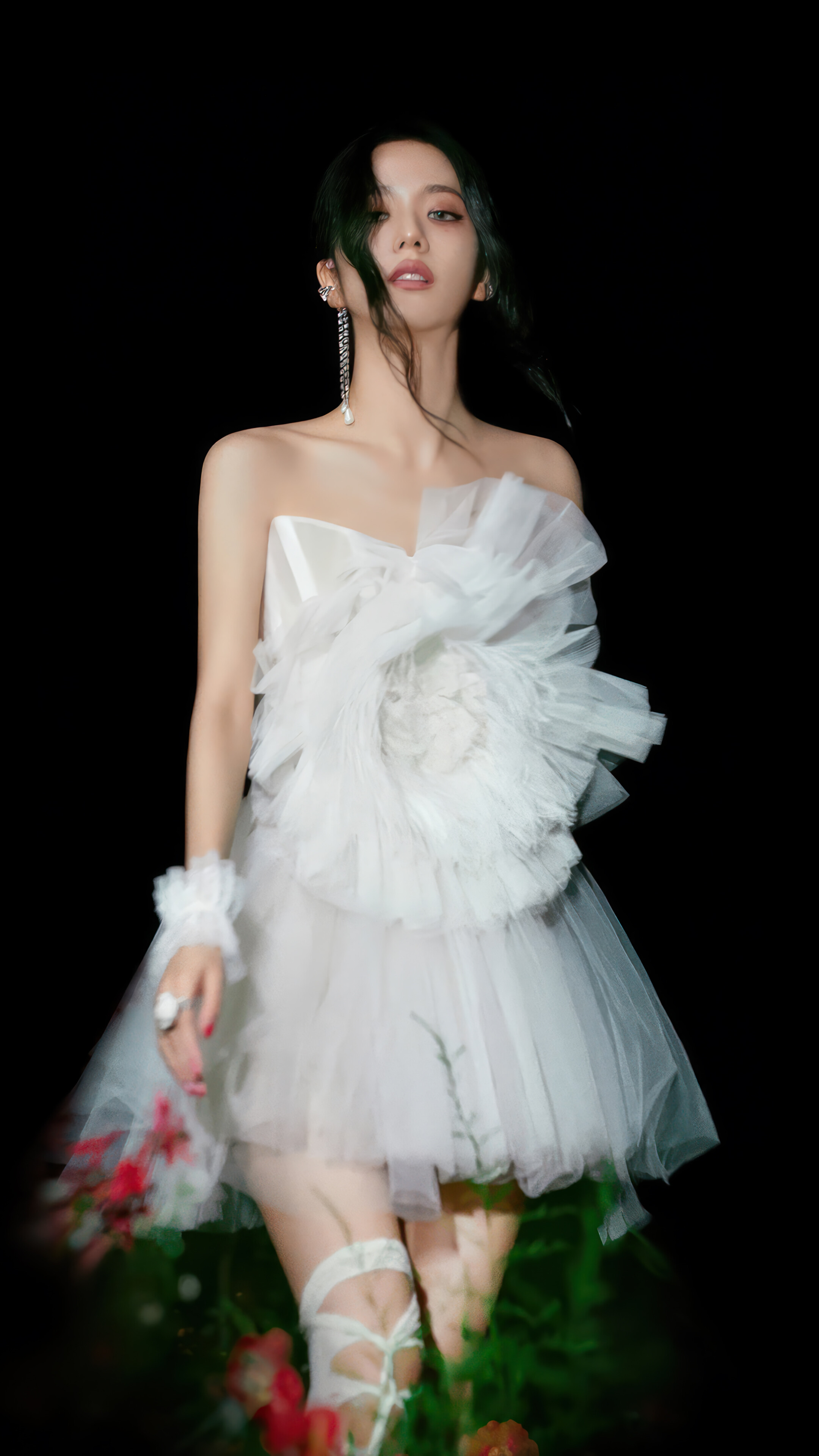 Jisoo Flower Me 4K Wallpaper iPhone HD