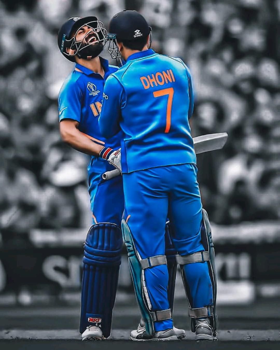 Virat Kohli, dhoni