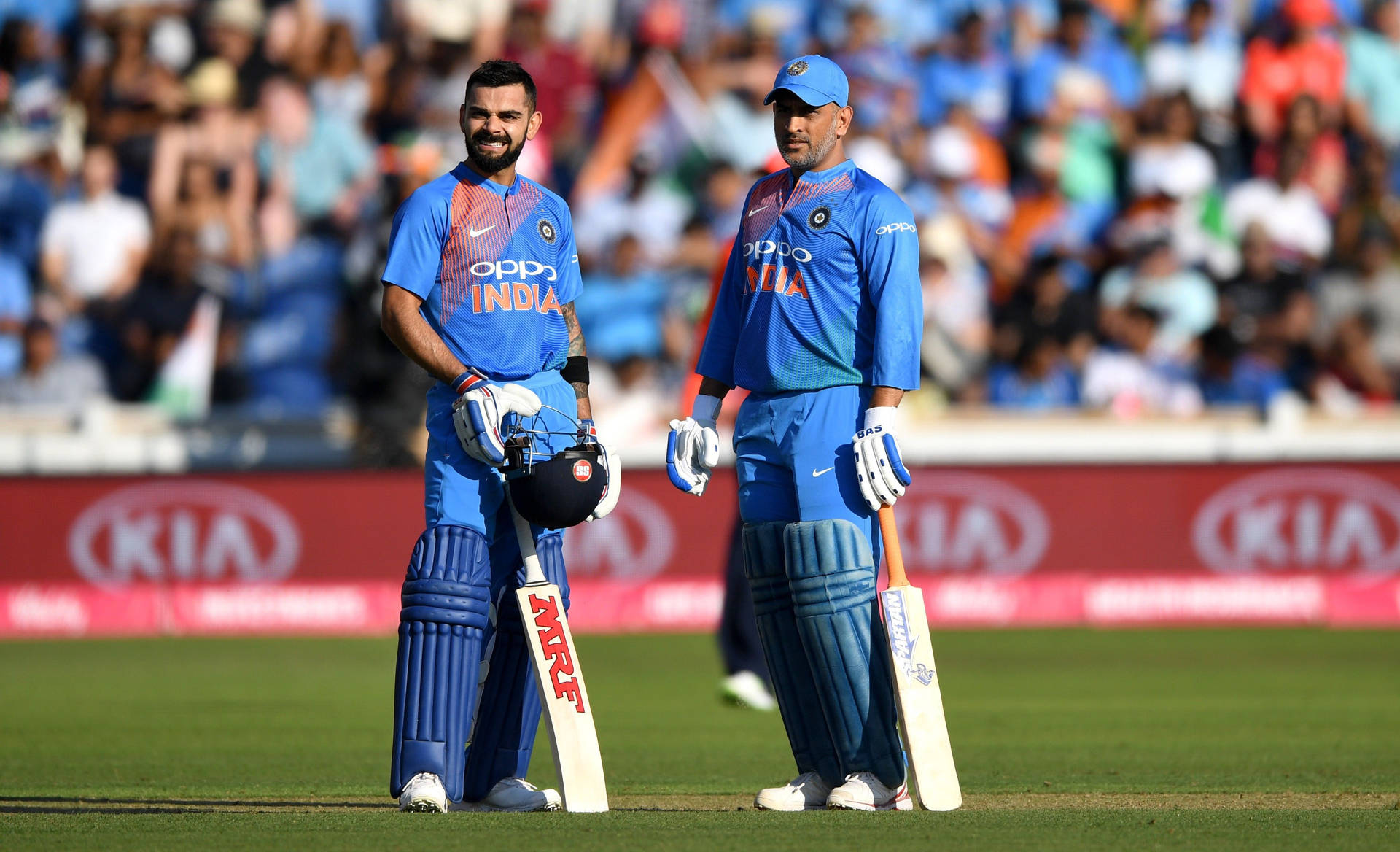 Virat Kohli And Dhoni Wallpaper