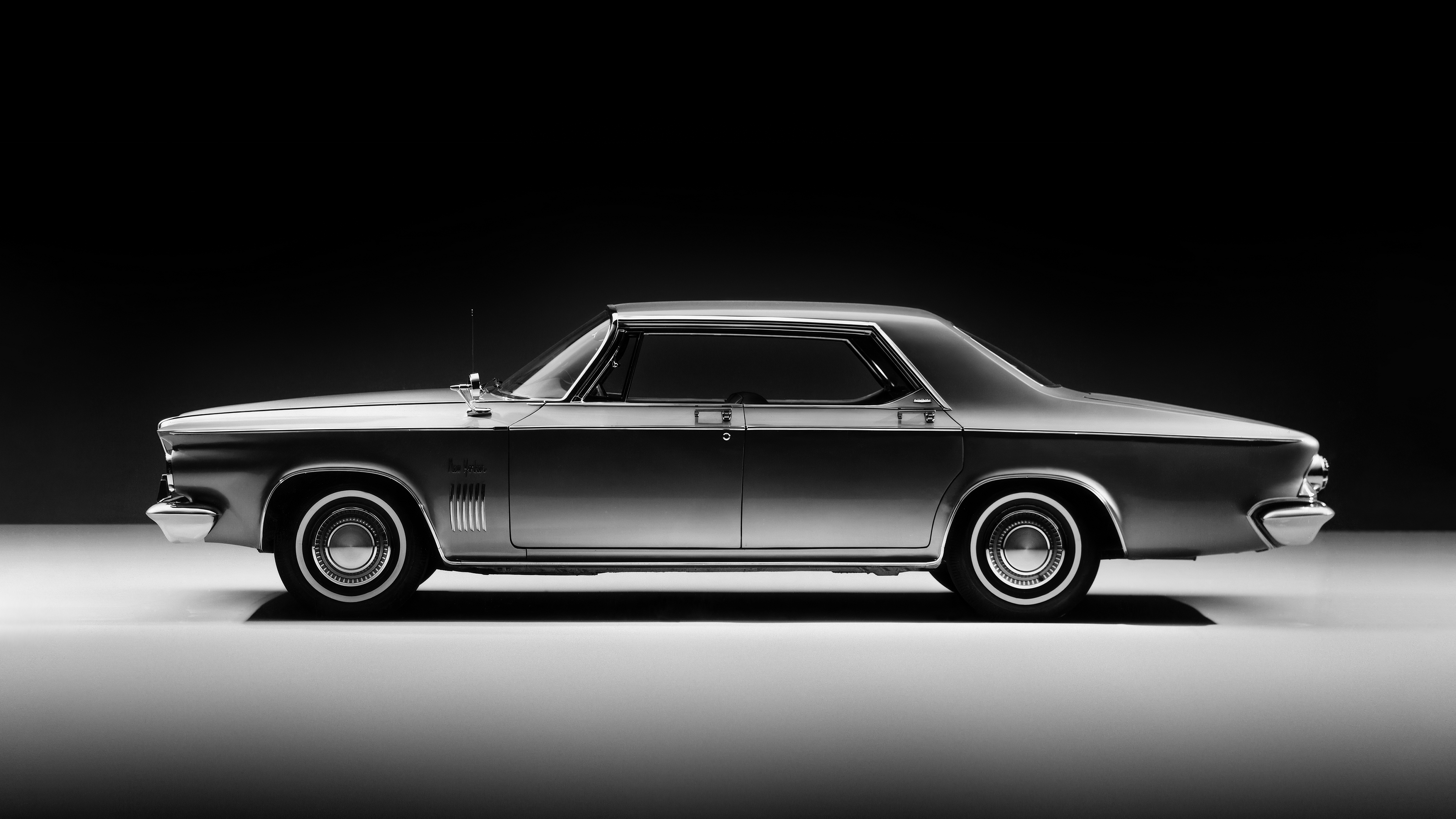 Chrysler New Yorker Hardtop Sedan