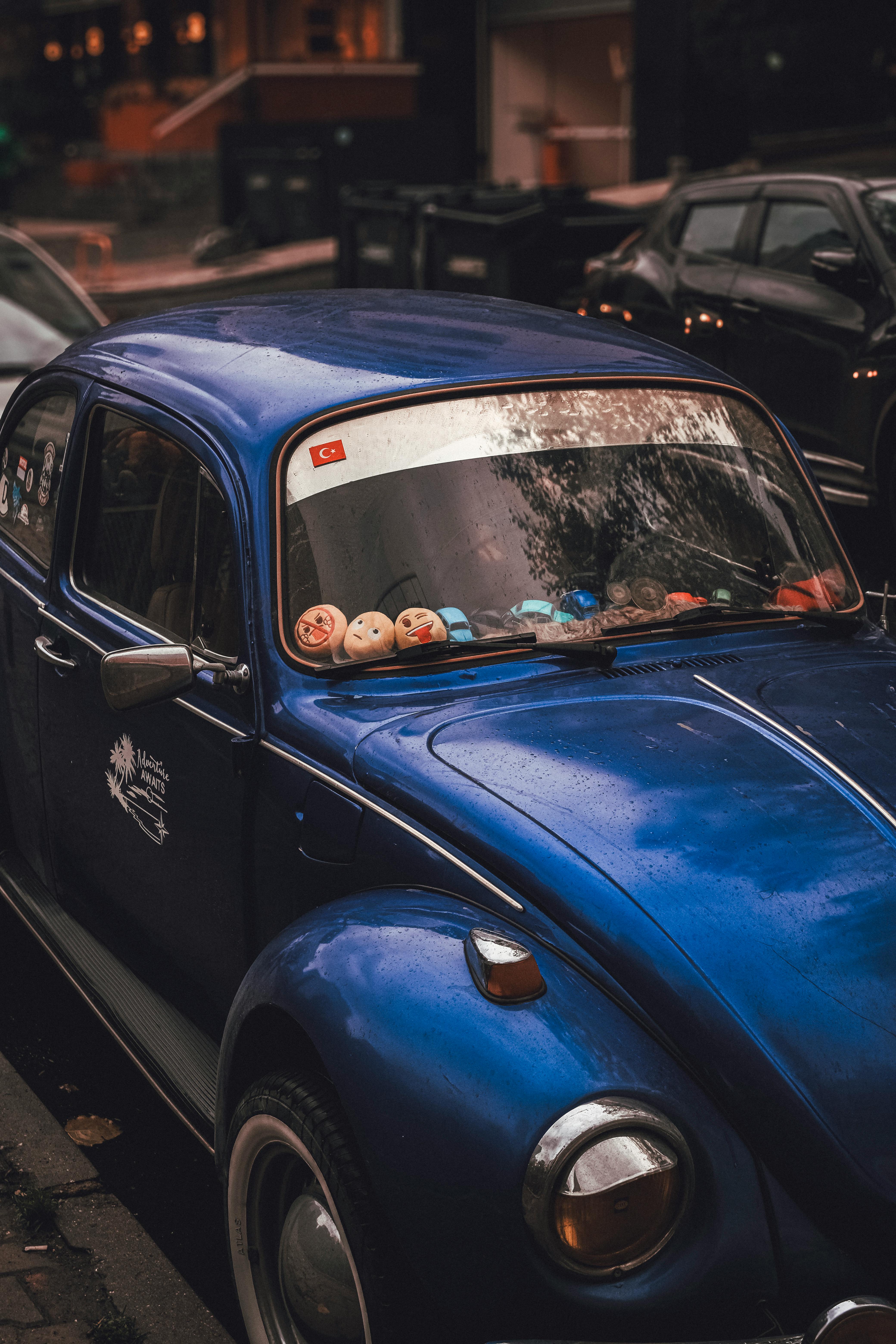 Yellow Volkswagen Beetle · Free