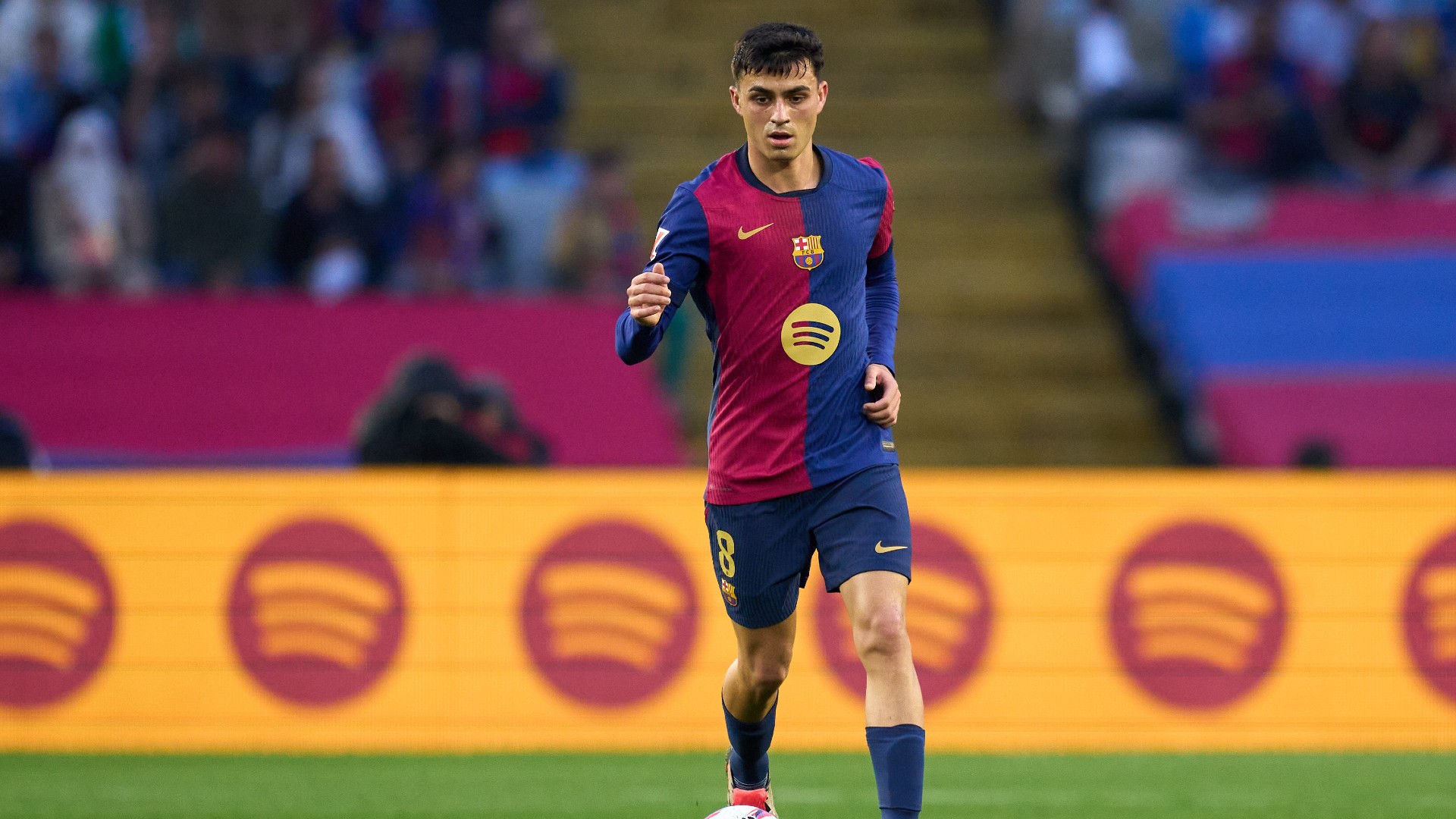 Deco: Pedri wants to make history at