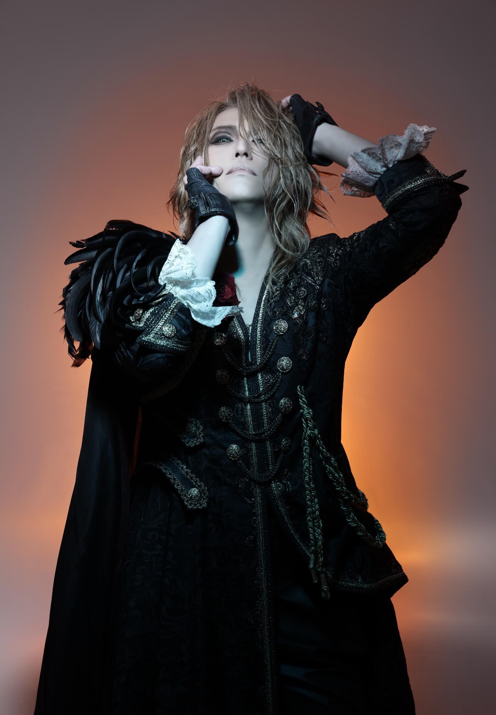 Versailles V. KAMIJO solo photo. vkgy