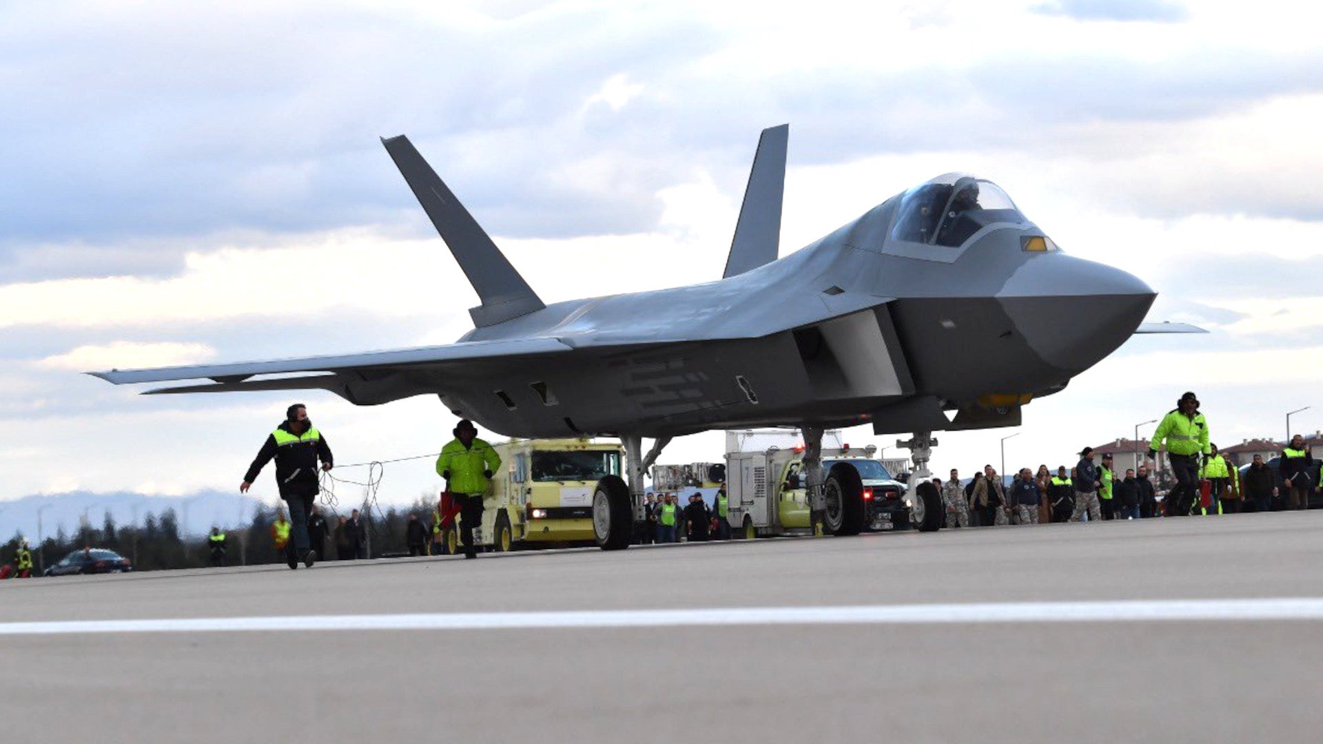 turkish fifth generation fighter jet