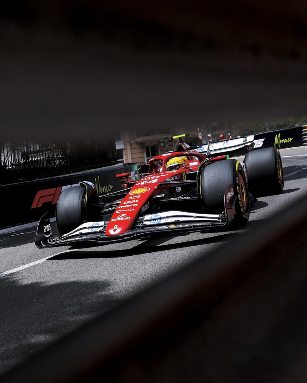 High Quality F1 Photo