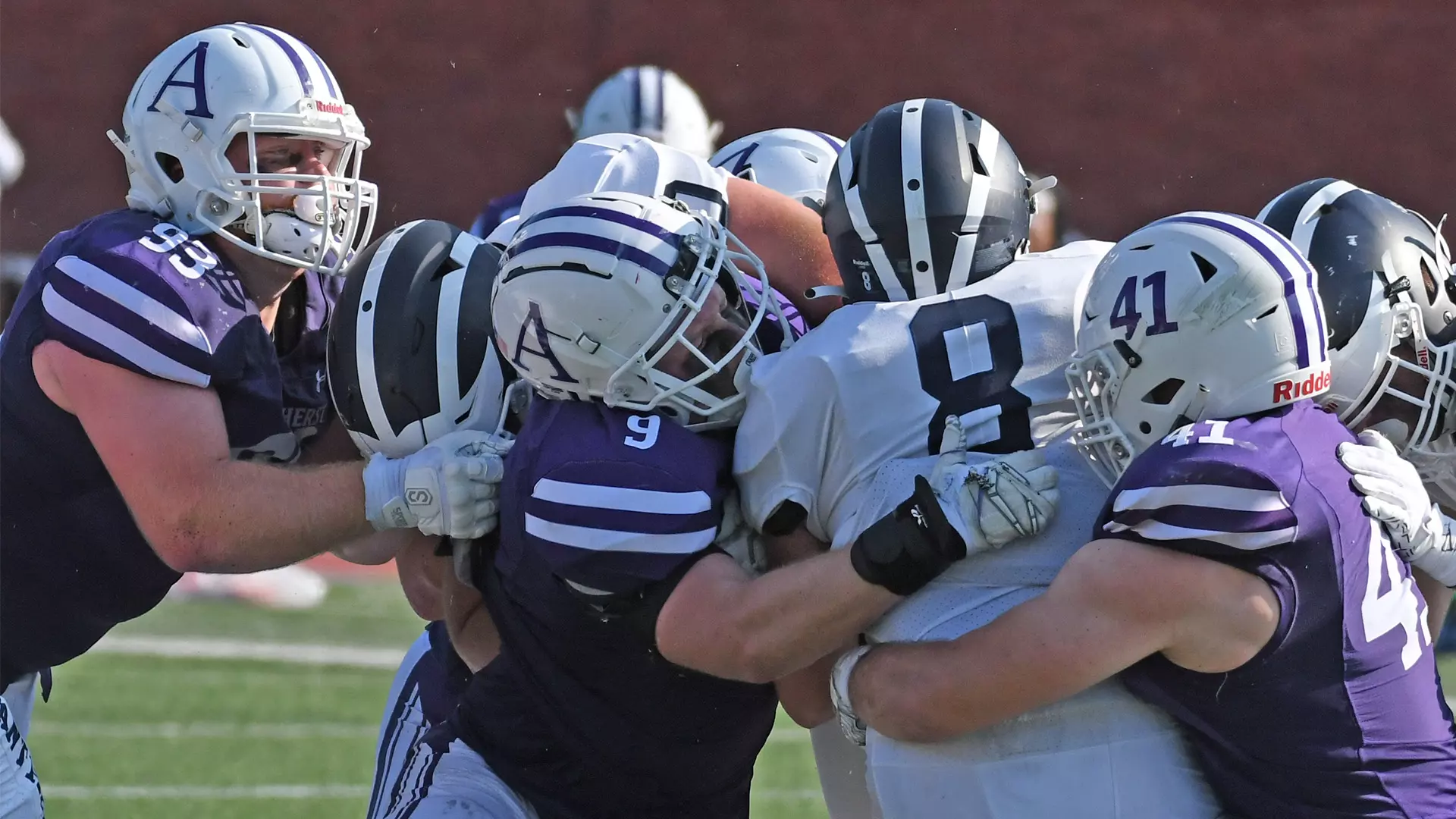 Mammoths Suffer 24 10 Defeat At