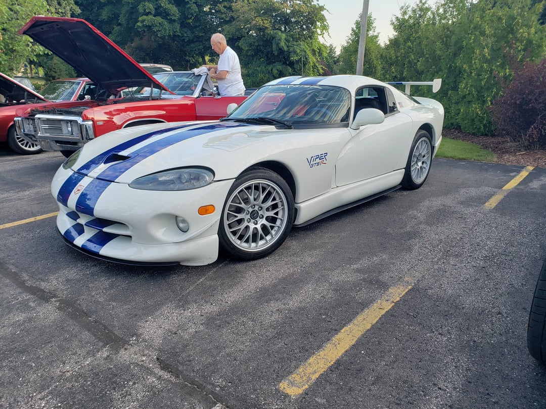 Dodge Viper GTS R At A Local Cars