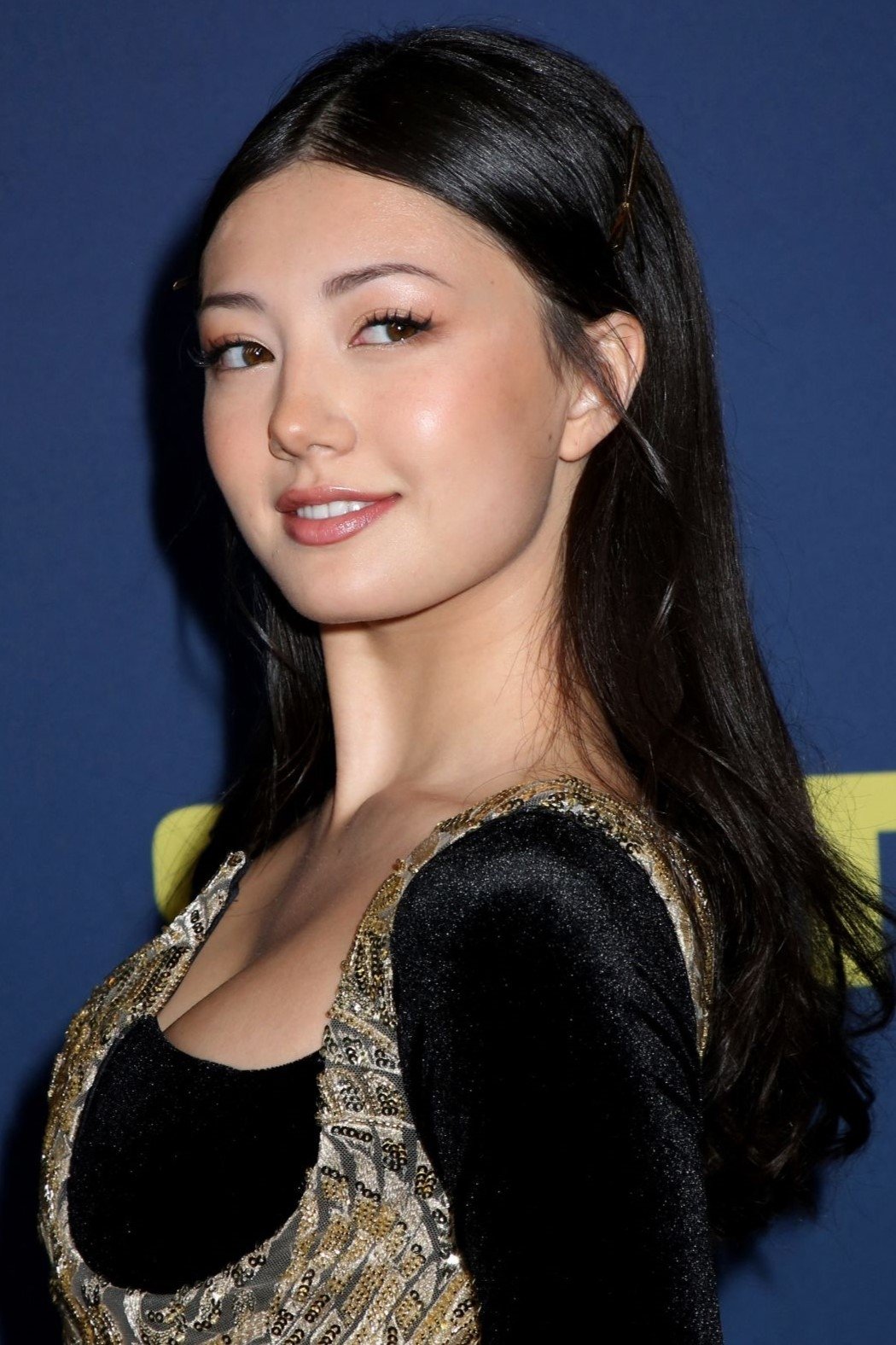 Miku Martineau Image —