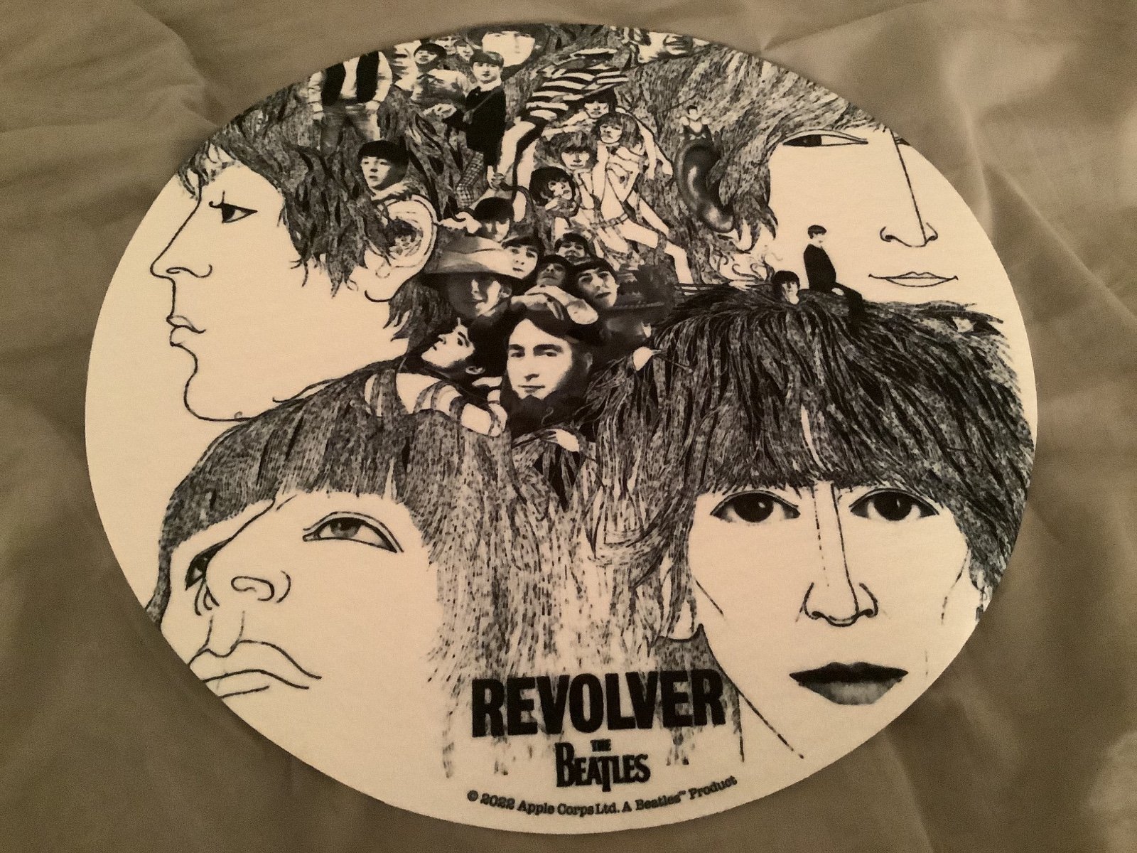 Beatles Apple Records 2022 LP Mat Revolver