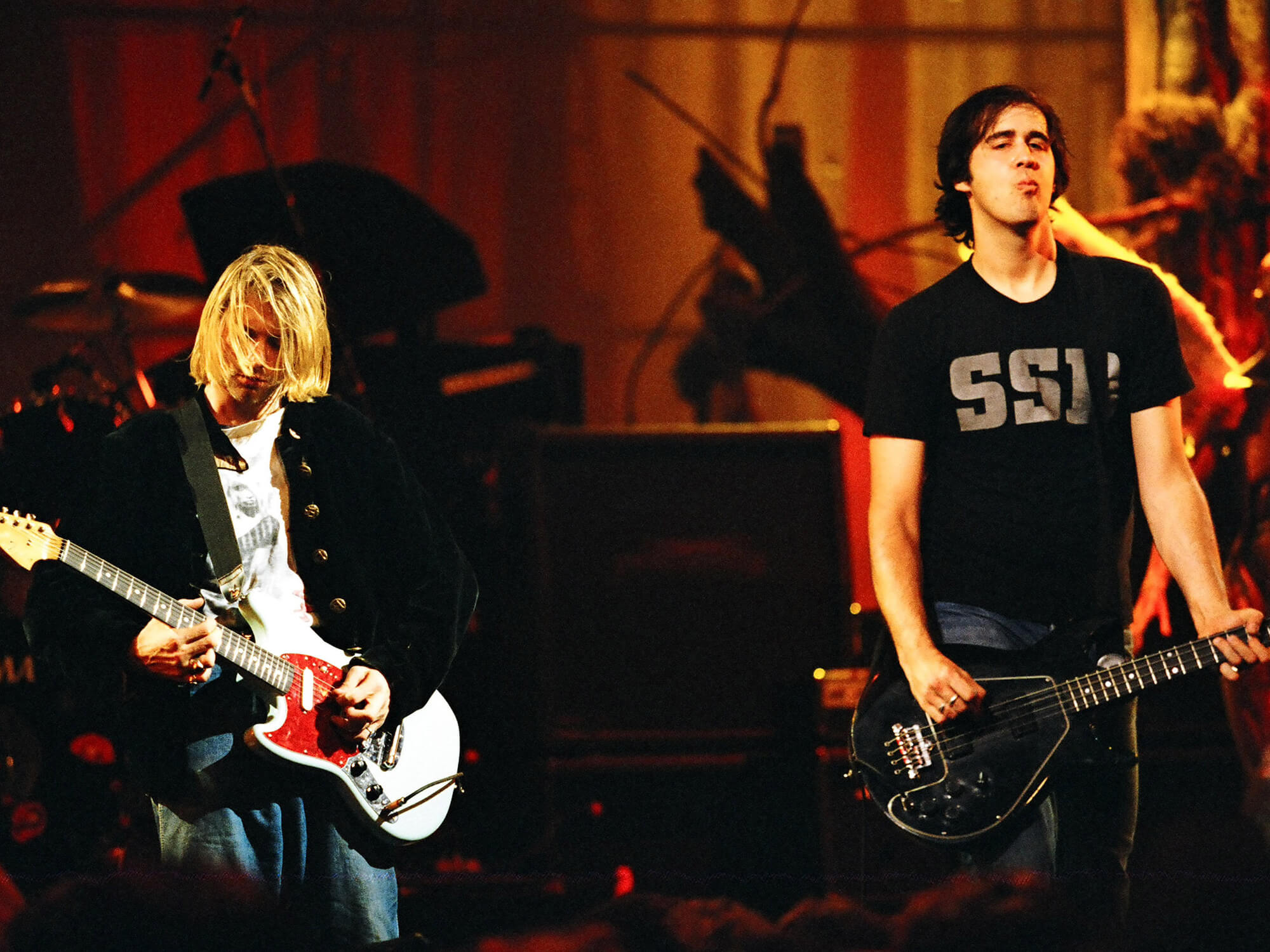 Krist Novoselic. Guitar.com. All