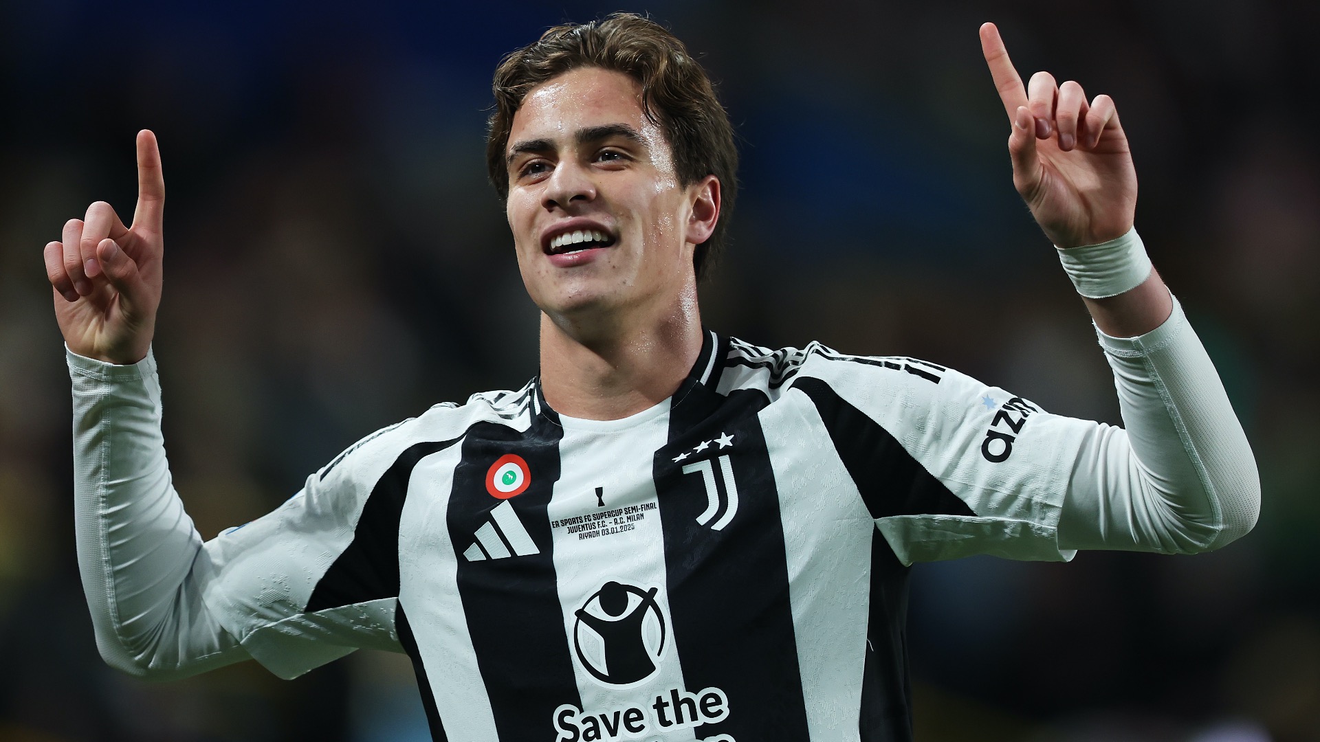 Liverpool, Man Utd Willing to Move