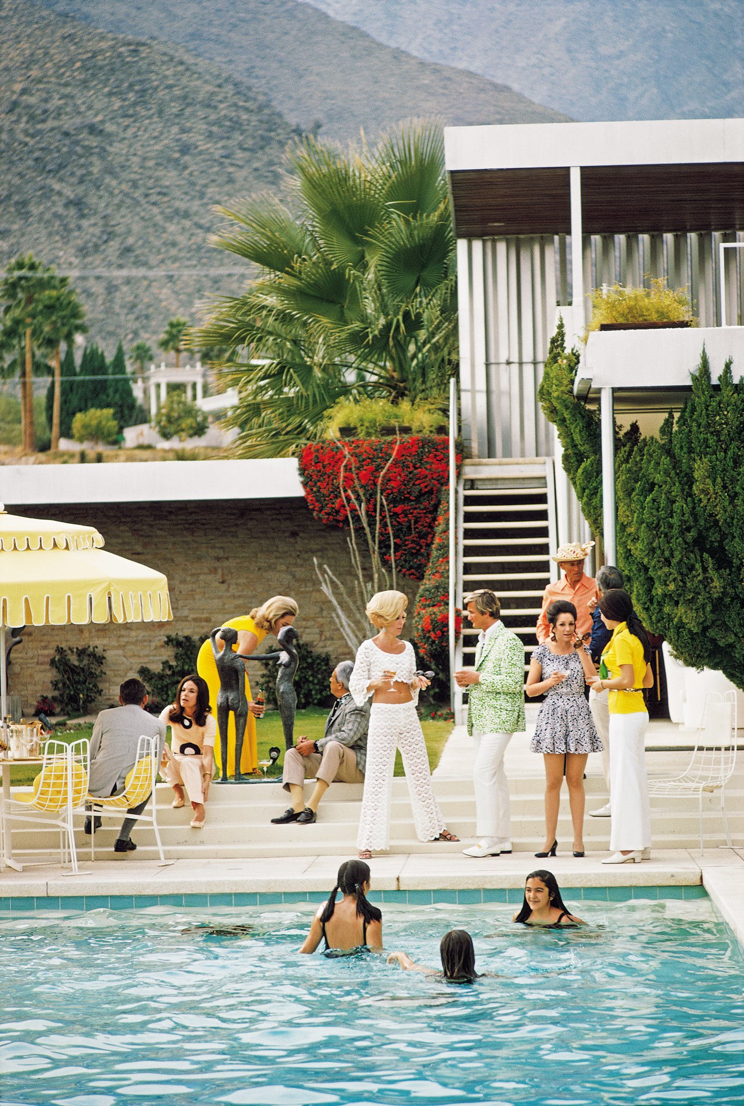 Book Review: Slim Aarons