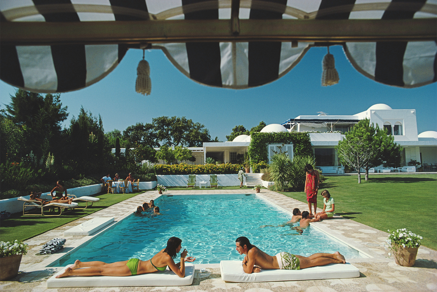 Artistic license: Slim Aarons