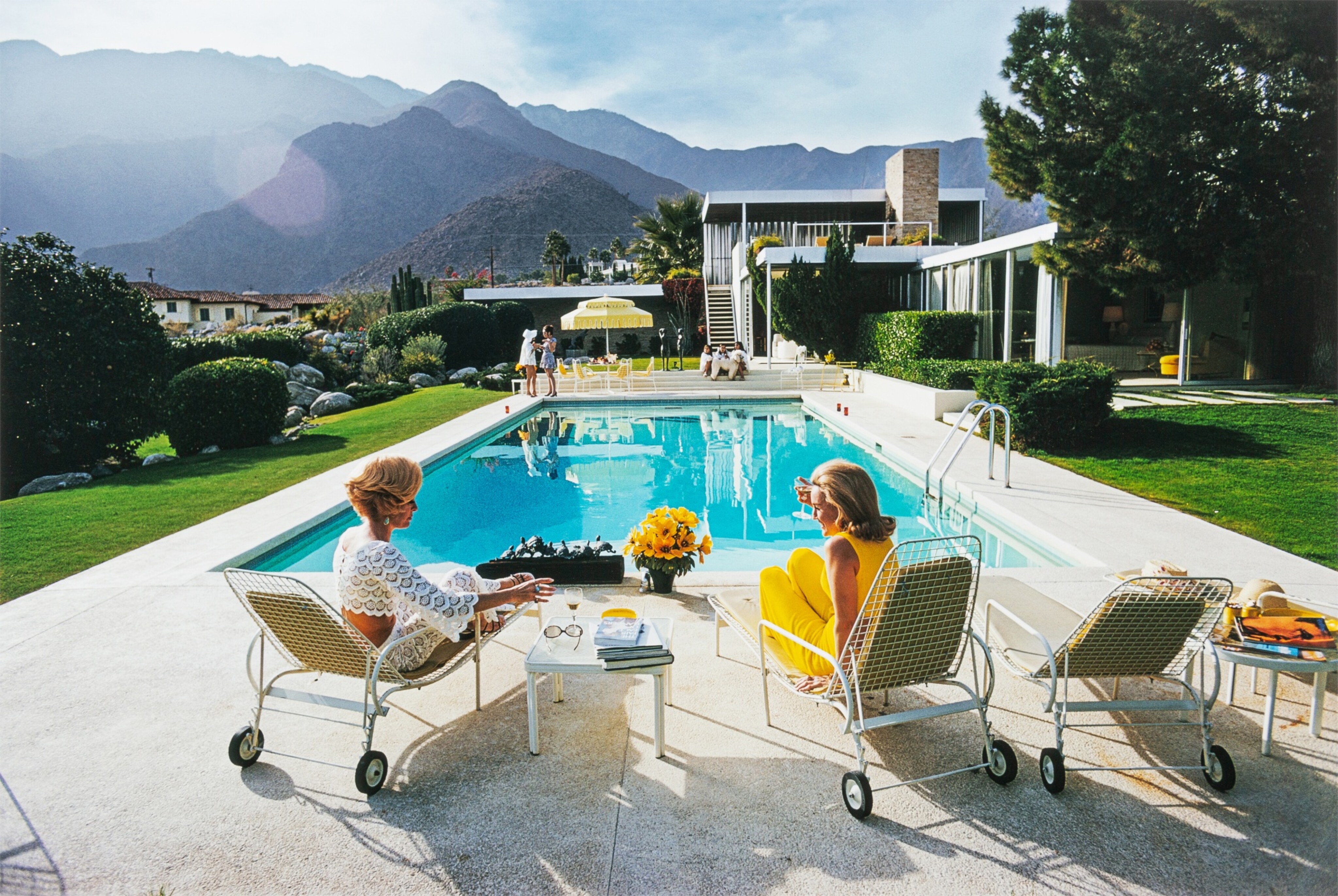 Poolside Glamour. Arcade Sale. Paris