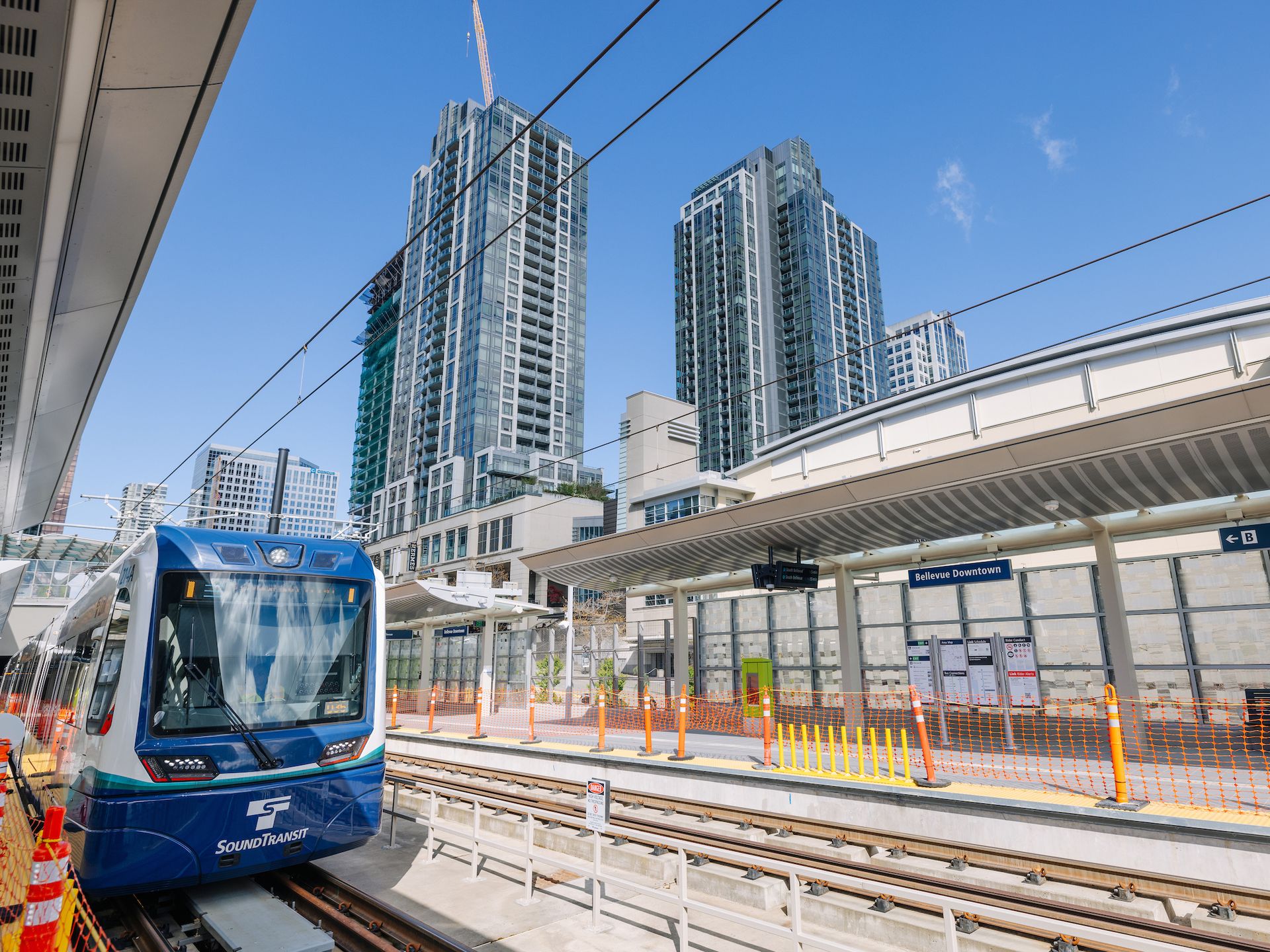 New Sound Transit light rail line opens