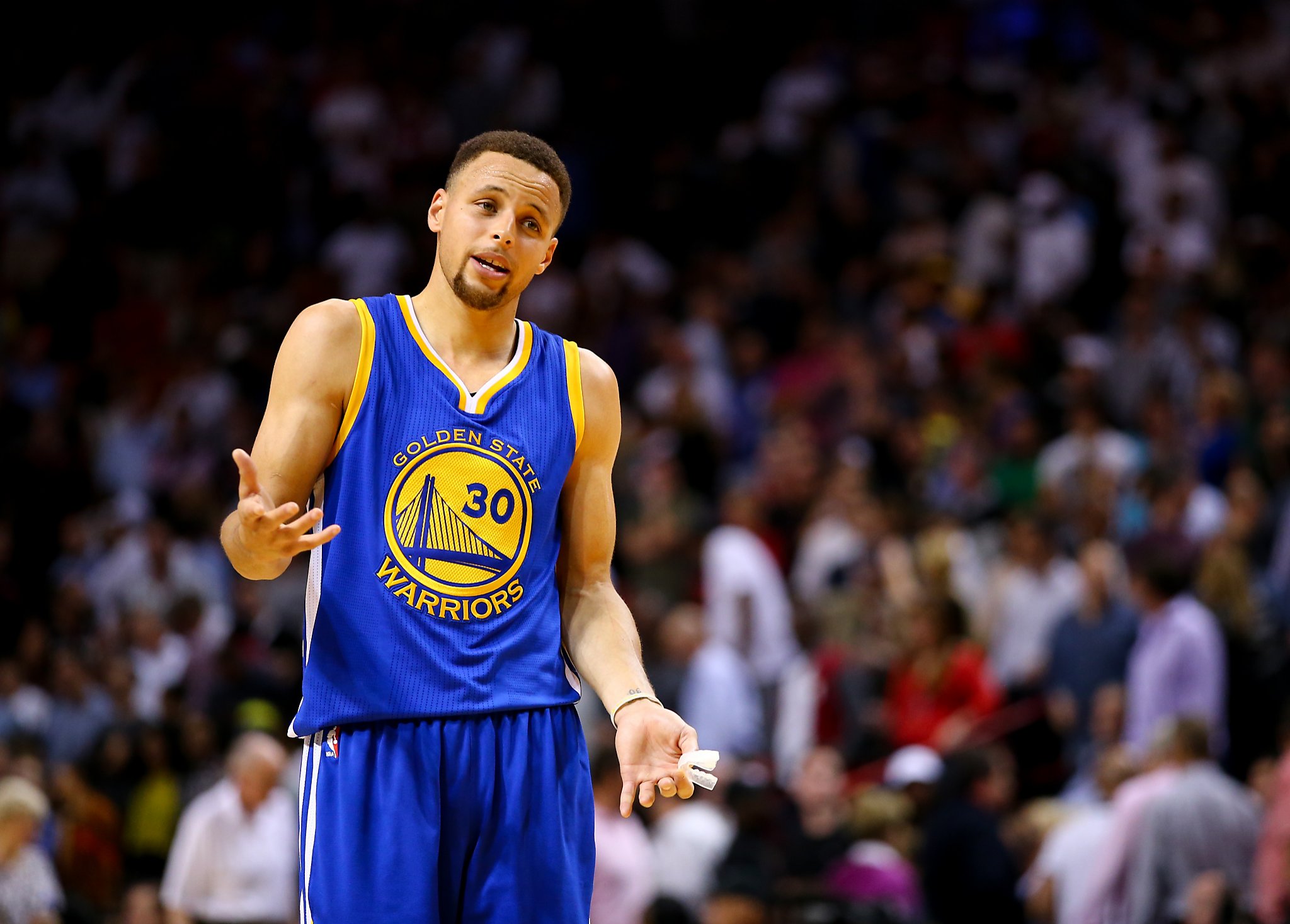 Chicago columnist argues Steph Curry is