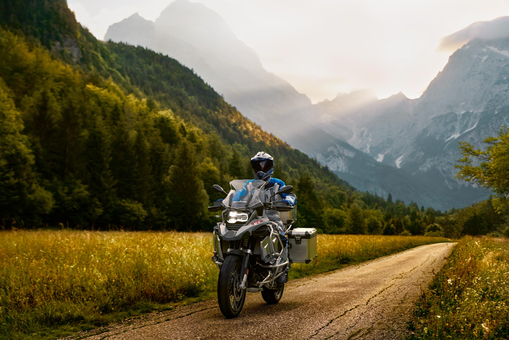 BMW R1250GS Adventure Guide