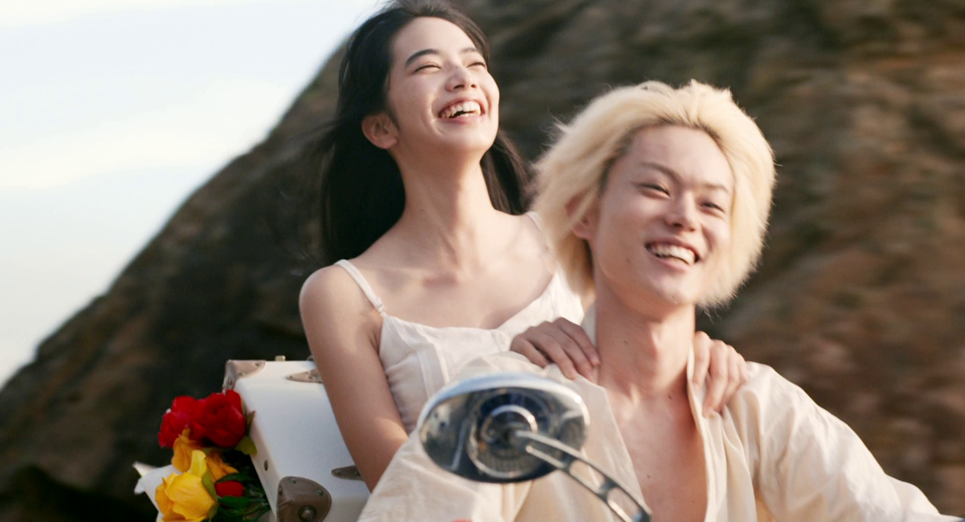 Drowning Love“. Books Wake Us!