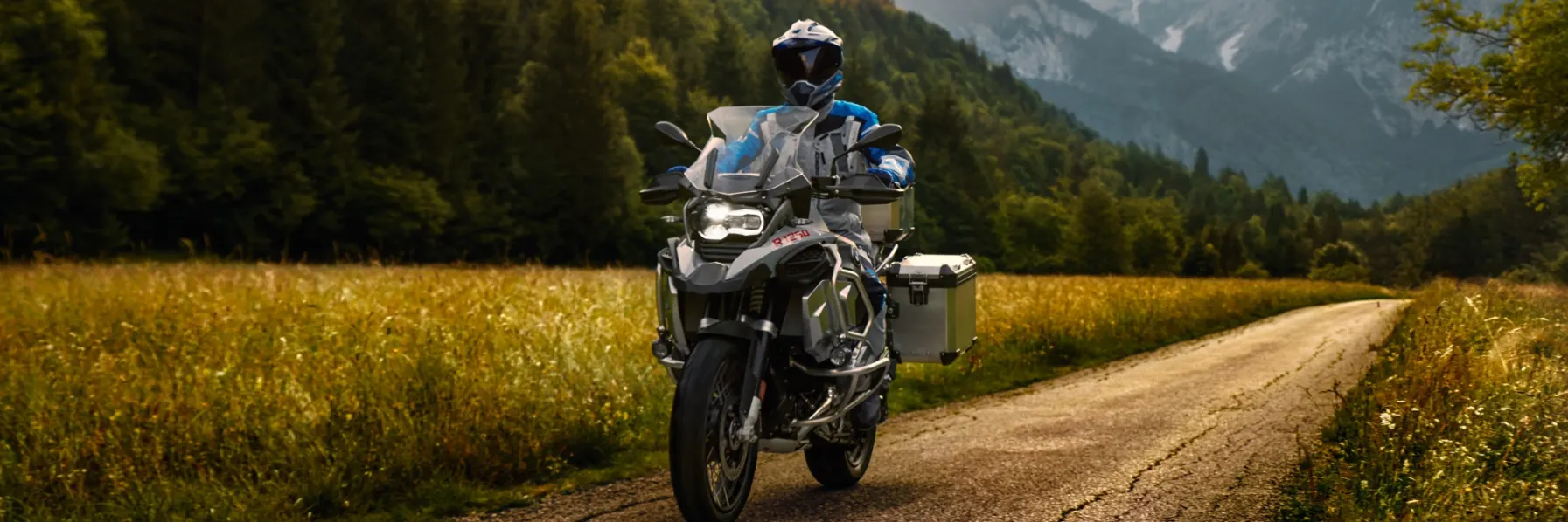 R 1250 GS Adventure. Plymouth