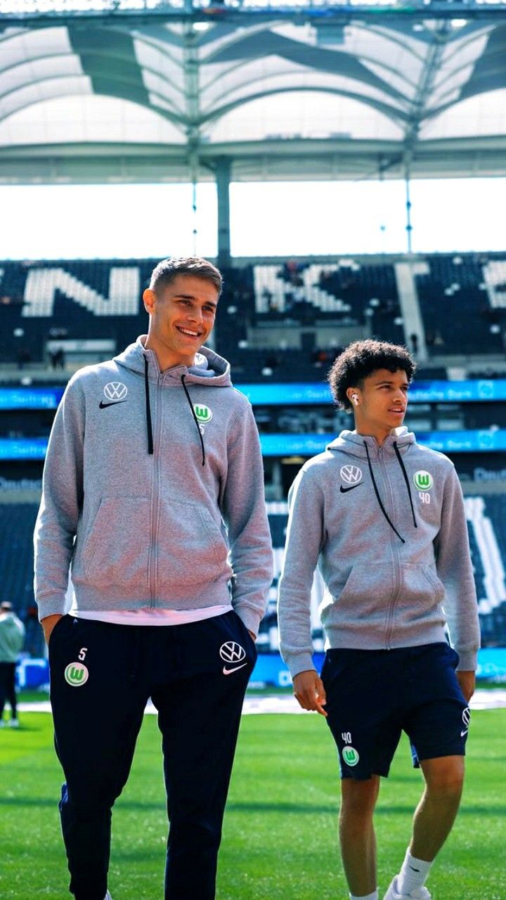 Micky van de Ven and Kevin Paredes