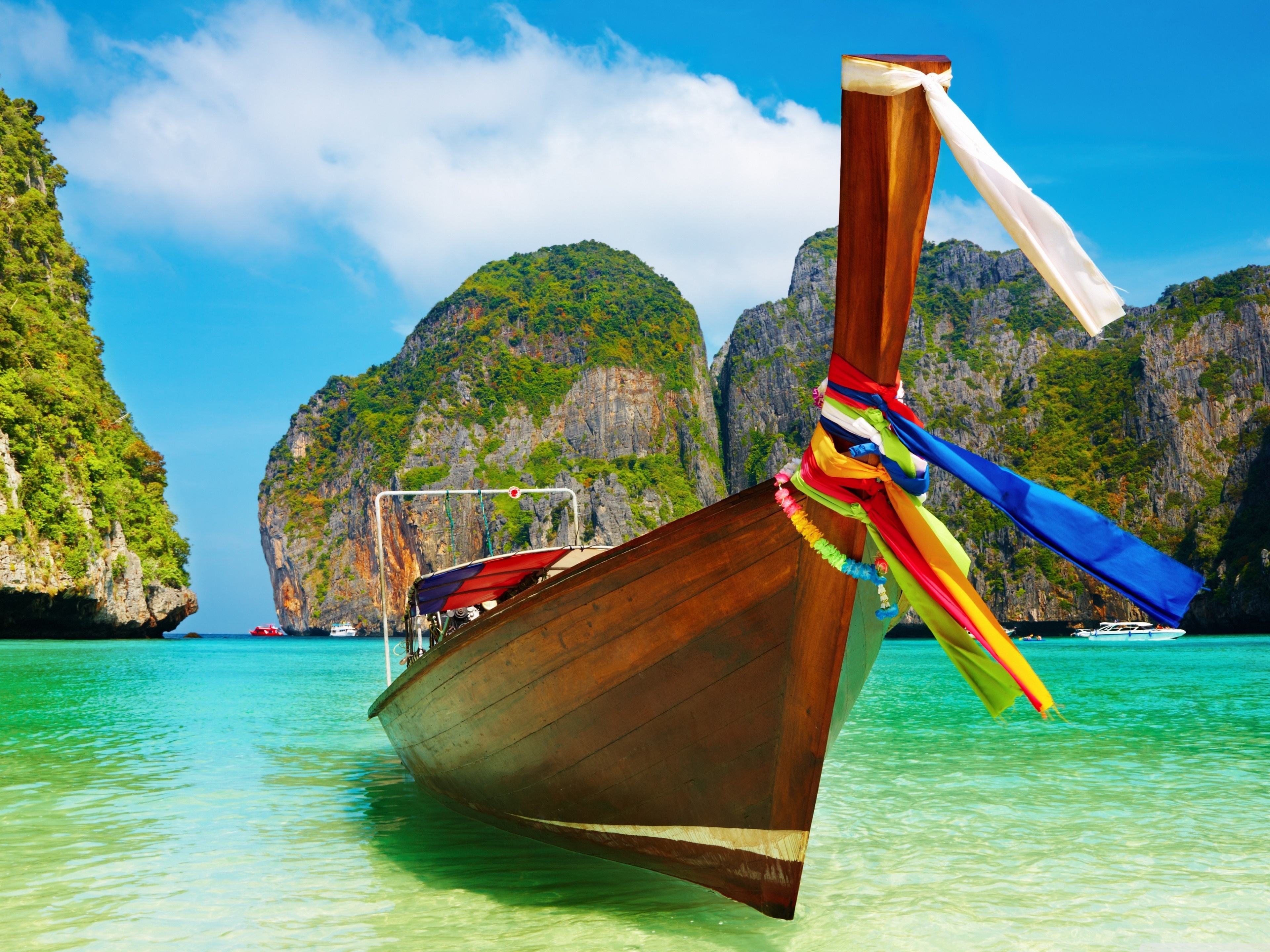 Summer Paradise 4K UHD Wallpaper